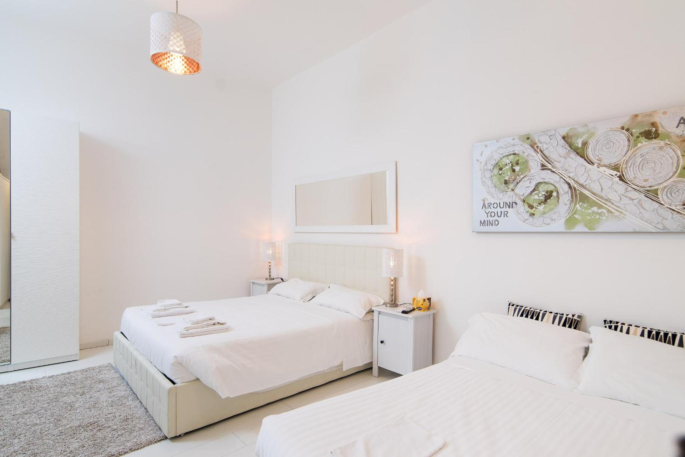 White Ostilia Apartments
