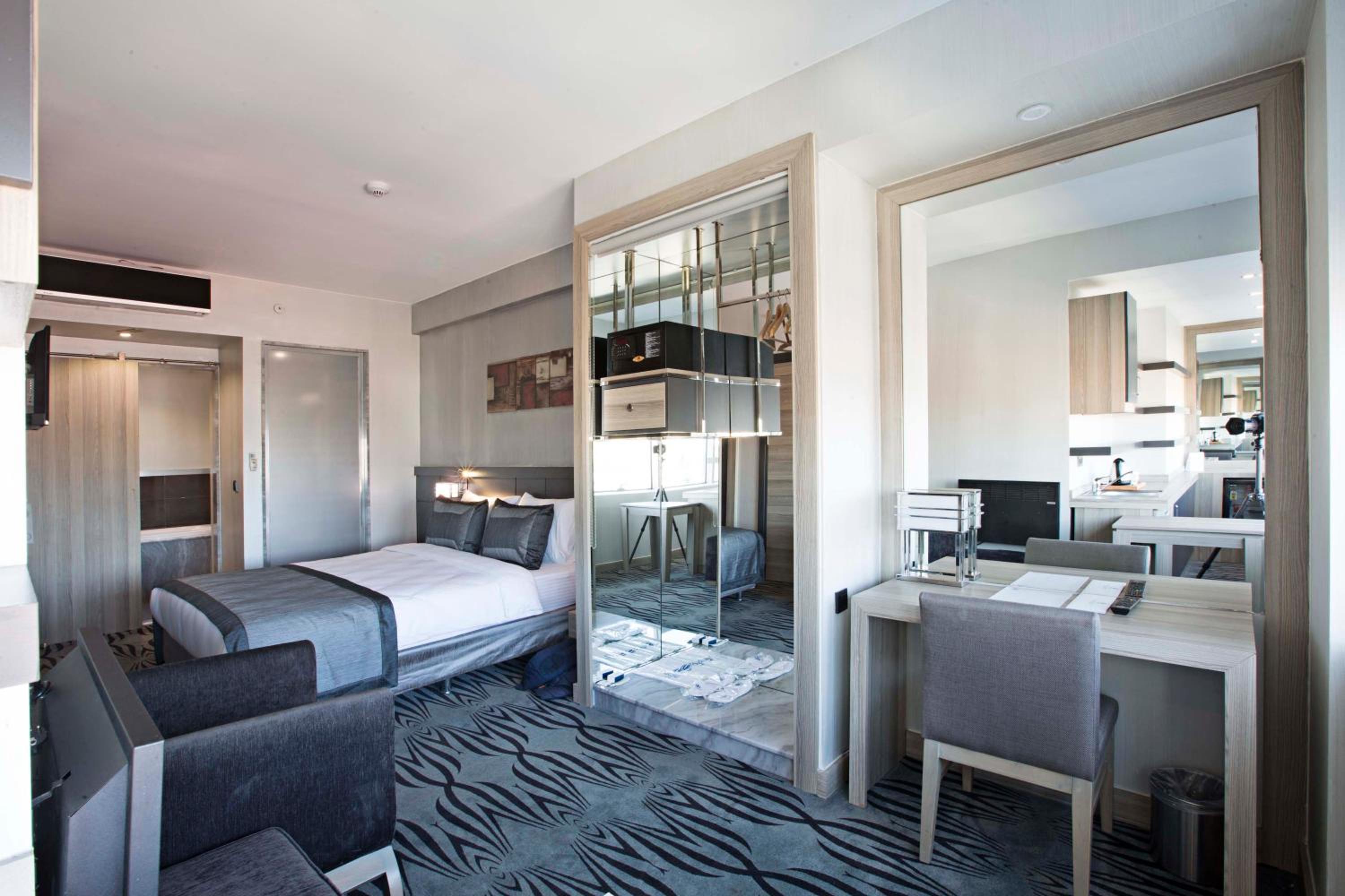 Akoni Hotel - Image 34