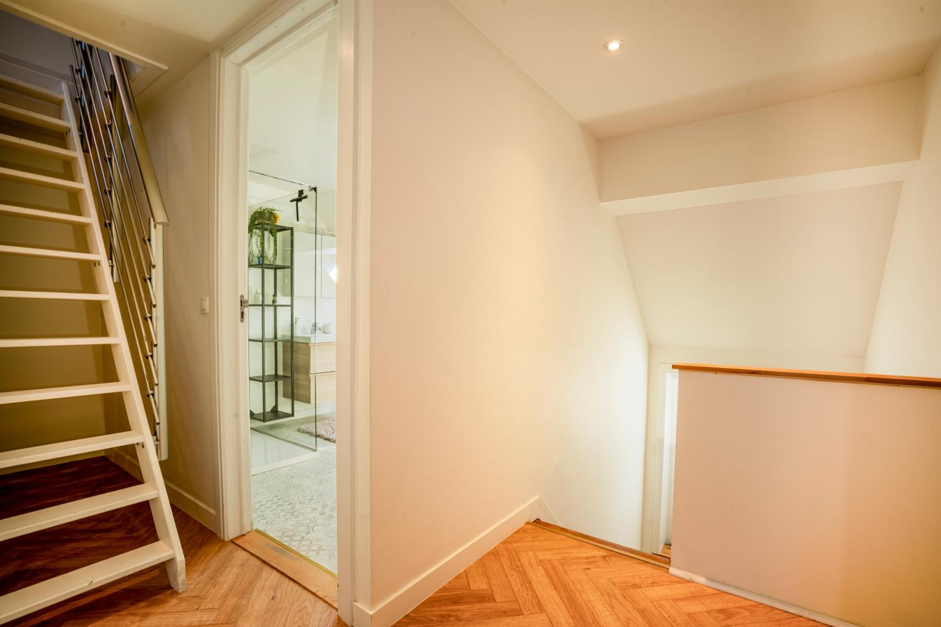 House with 5 Bedrooms - Ideal for Families & Groups