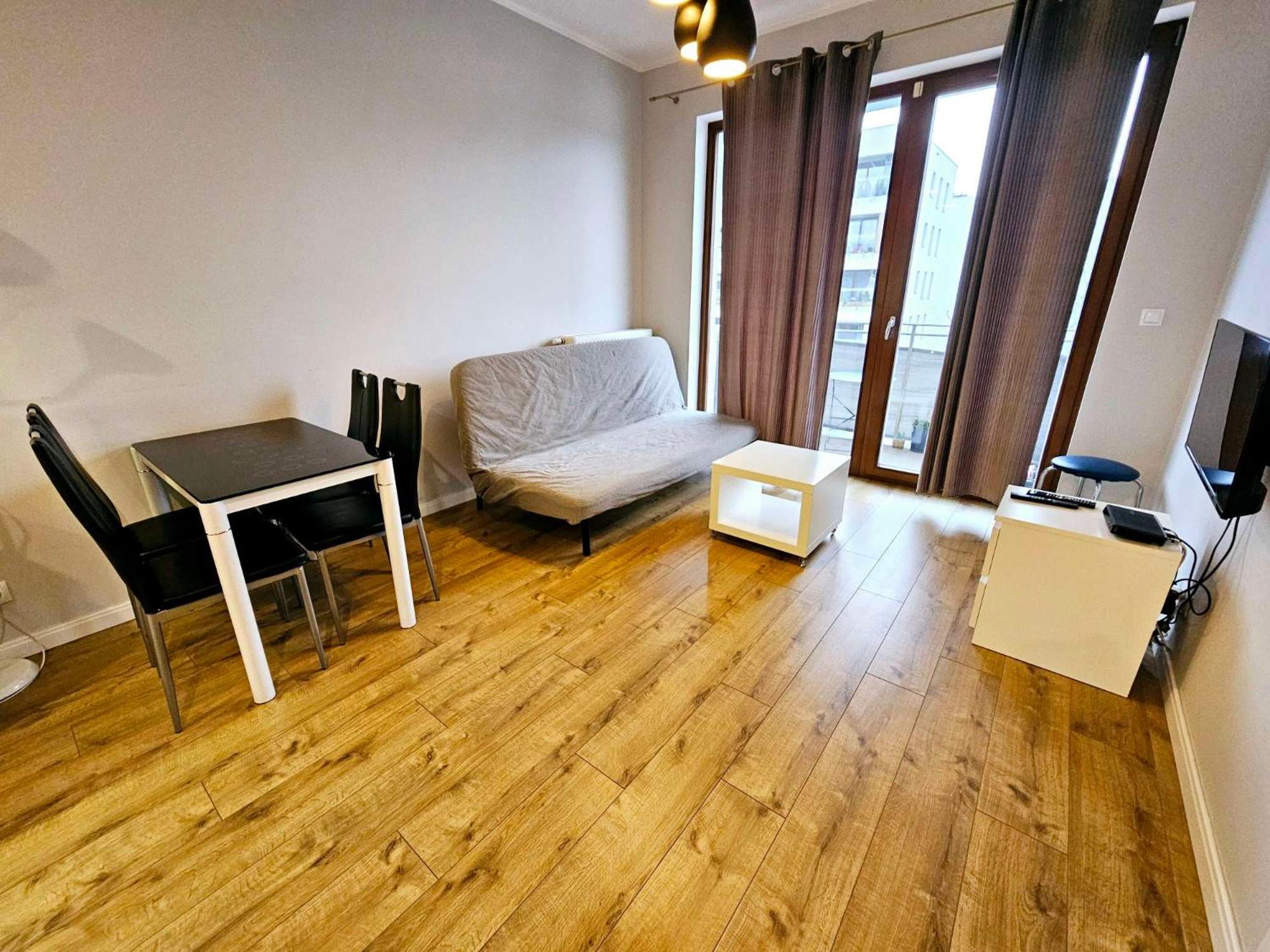 FIRST -- Green Żoliborz Apartment 4 view 4