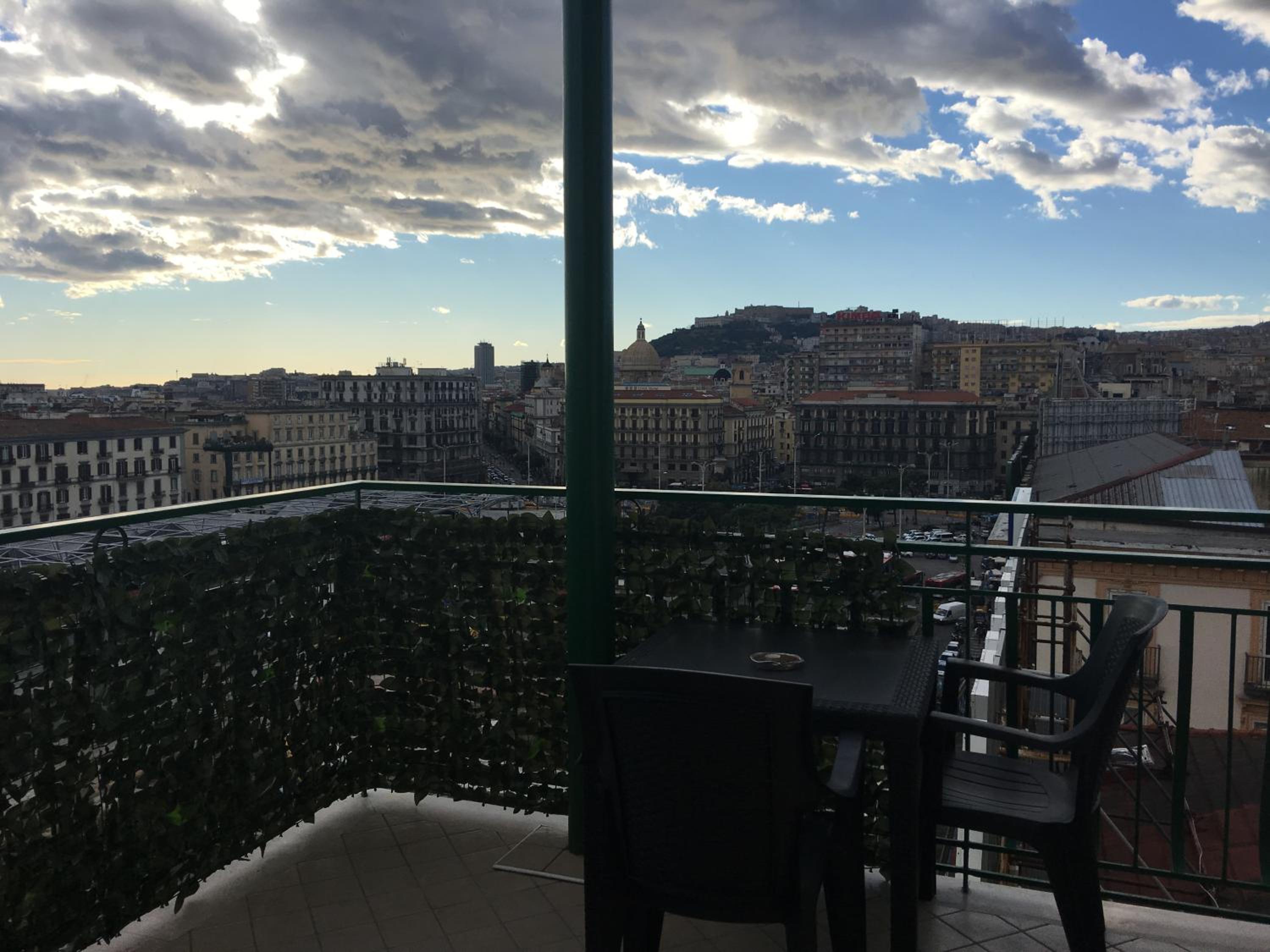 Top Floor Rentrooms Napoli
