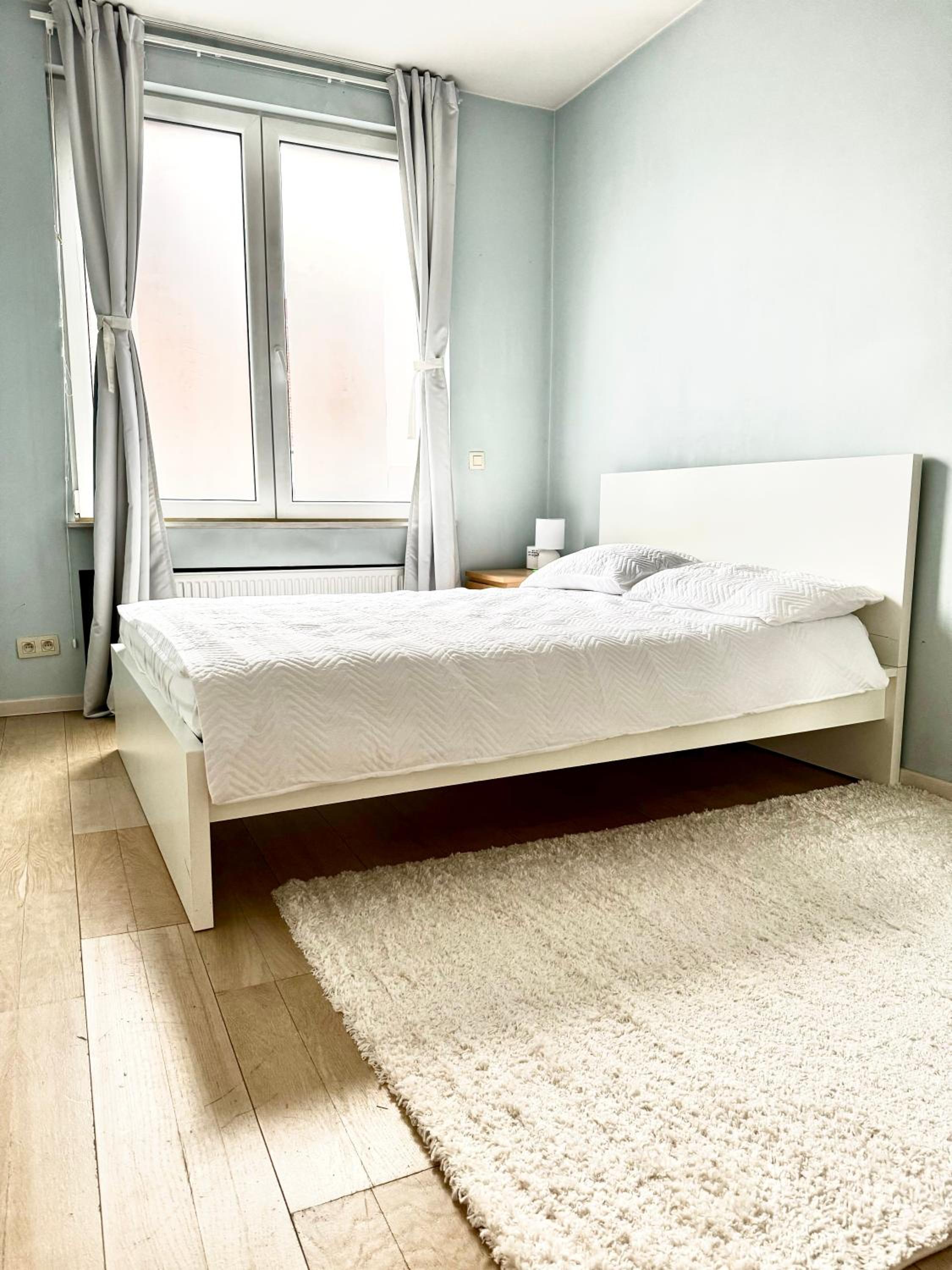 Beautiful 2 bedroom familiar luxury apartment