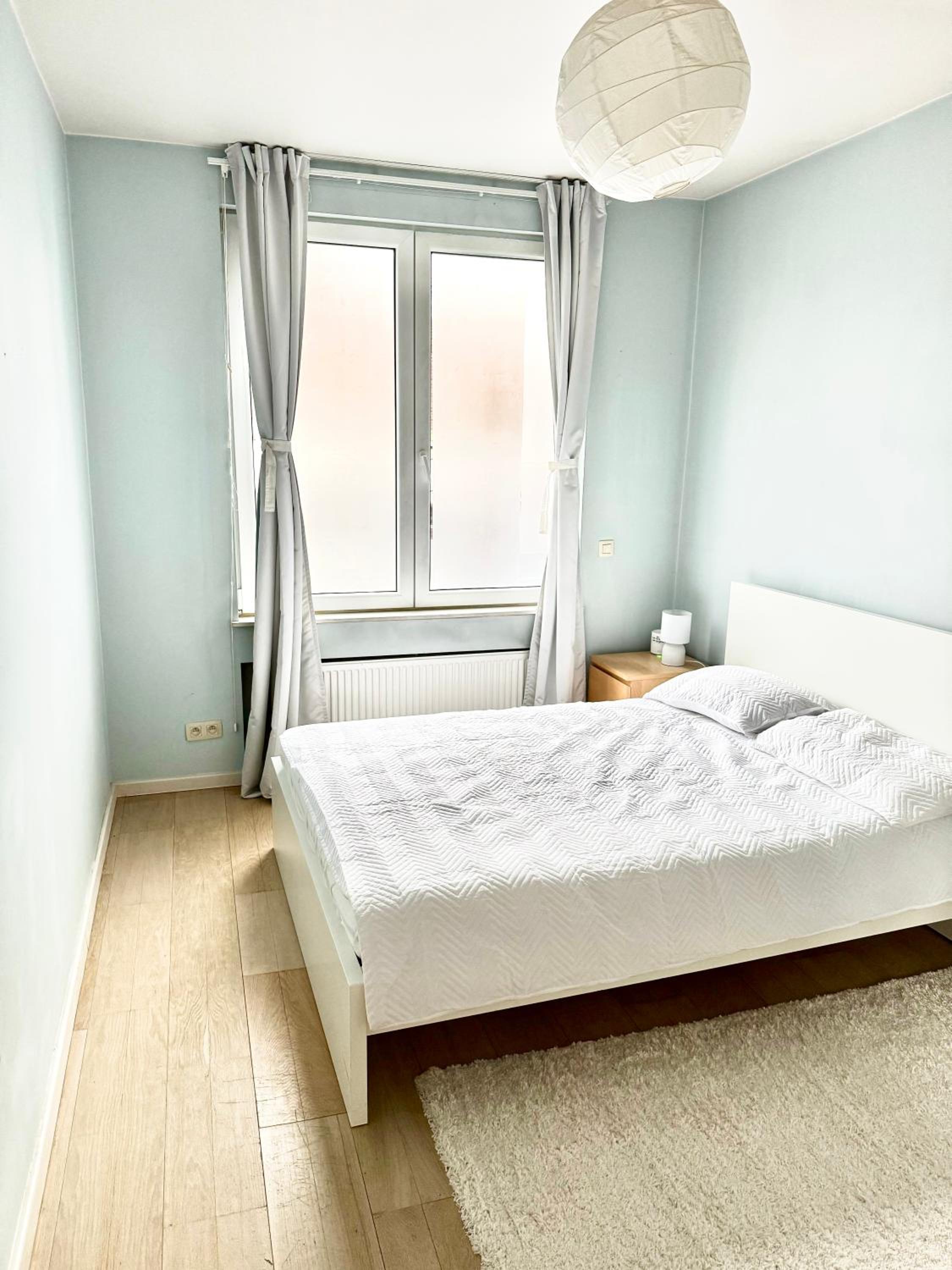 Beautiful 2 bedroom familiar luxury apartment