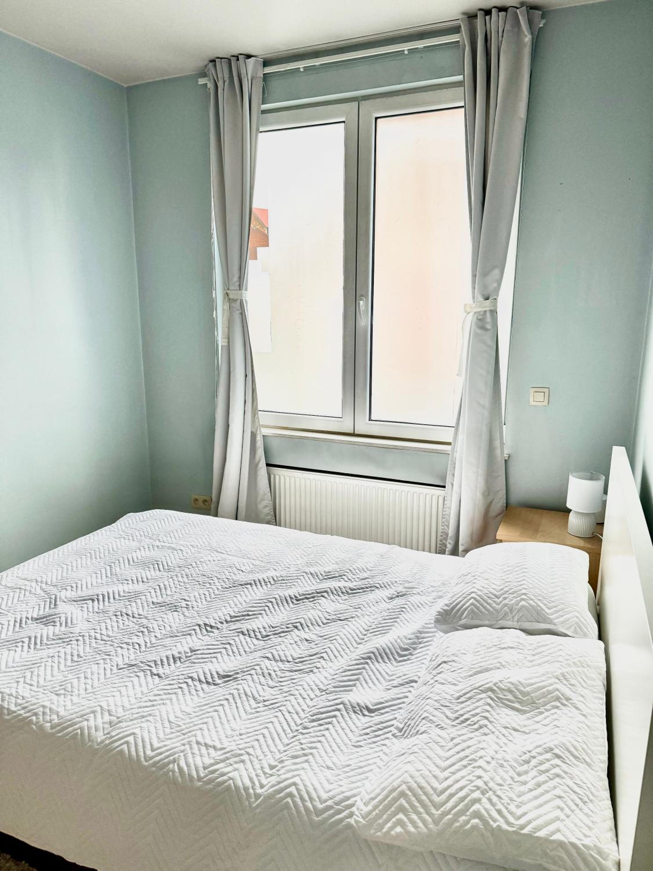 Beautiful 2 bedroom familiar luxury apartment