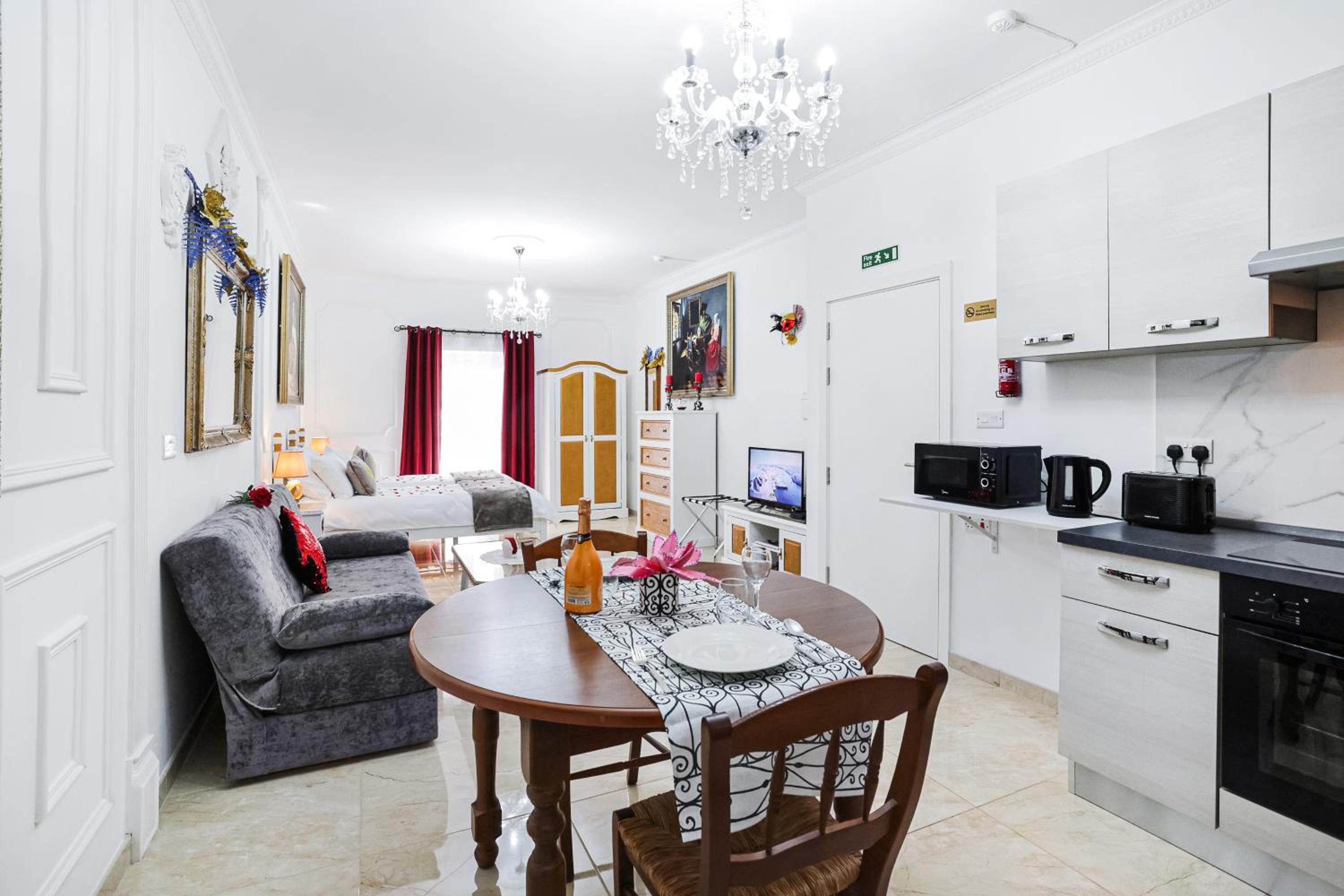Nobilis Boutique Living view 4