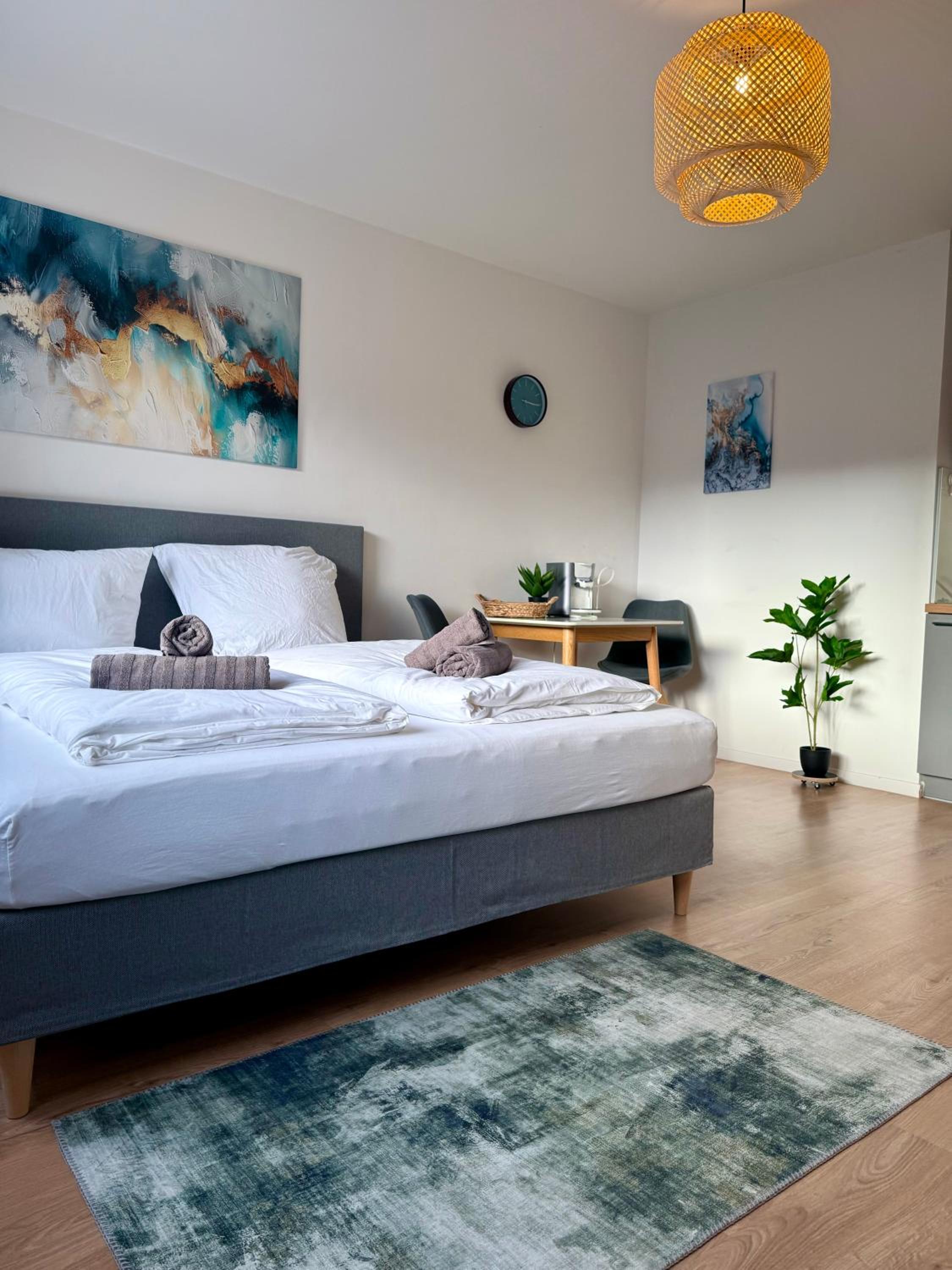 HoliDeis Köln Center Studio-Apartment