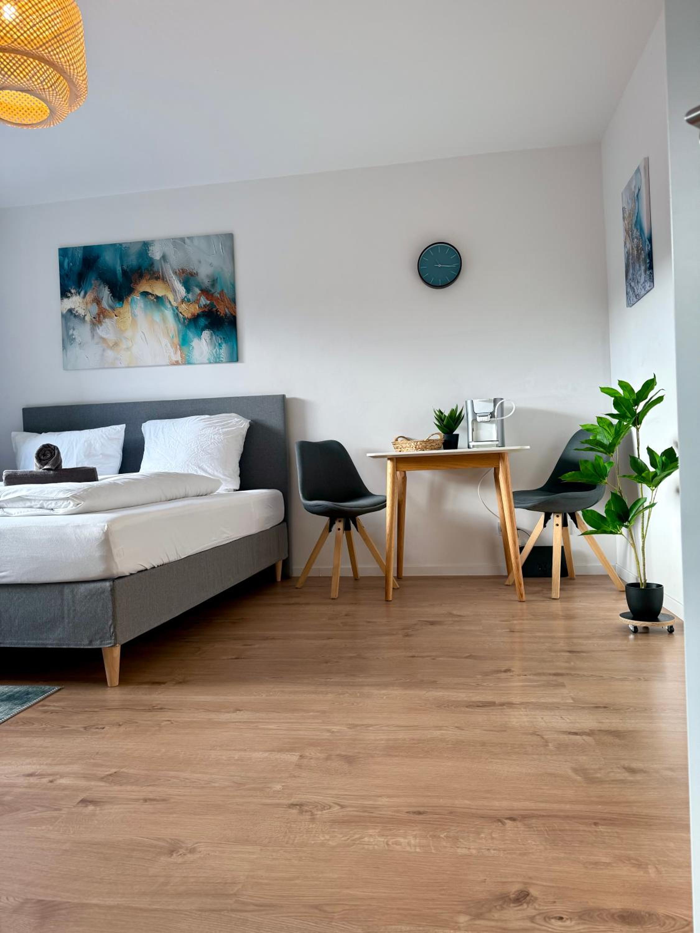 HoliDeis Köln Center Studio-Apartment