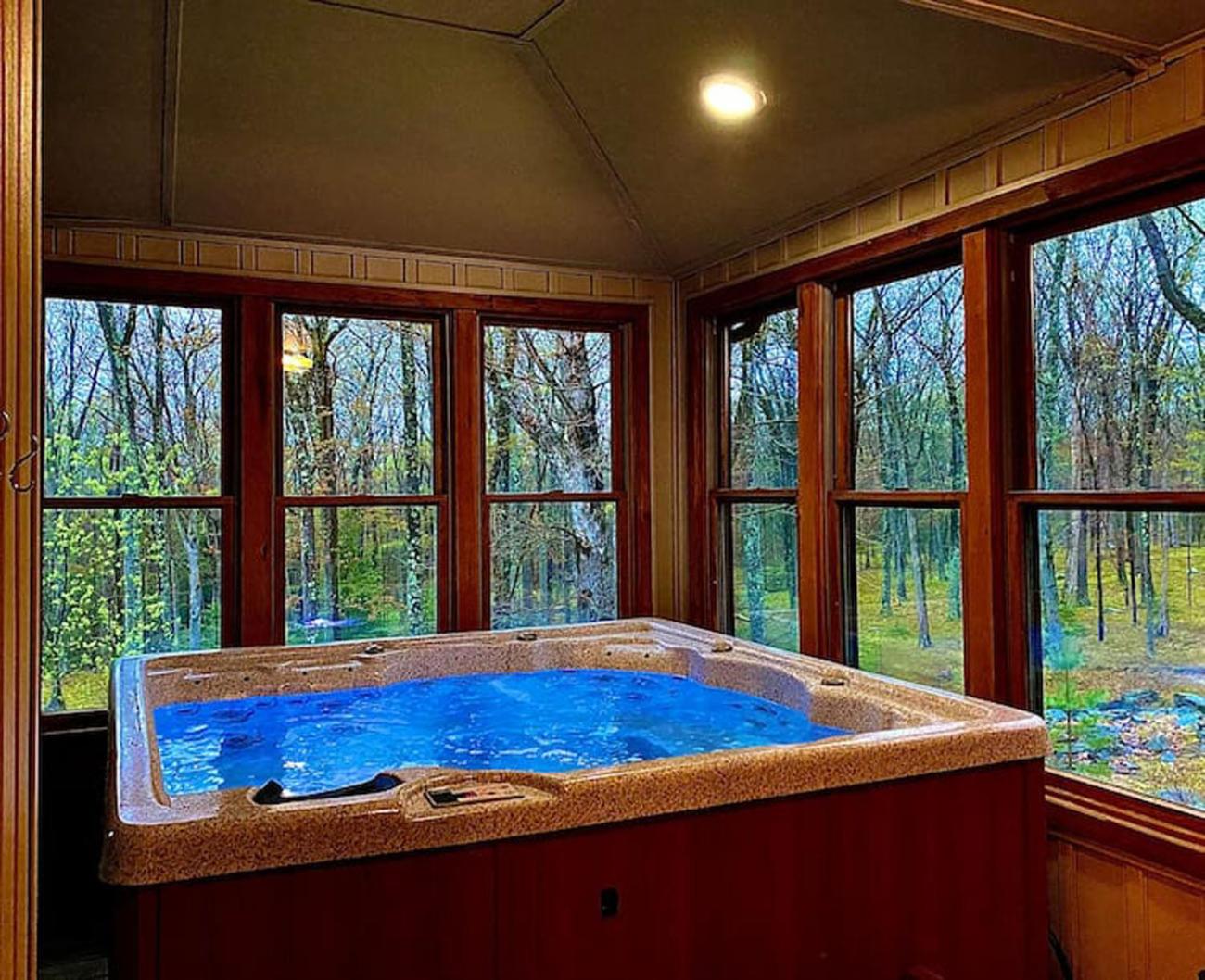 Woodland Cabin Getaway view 4