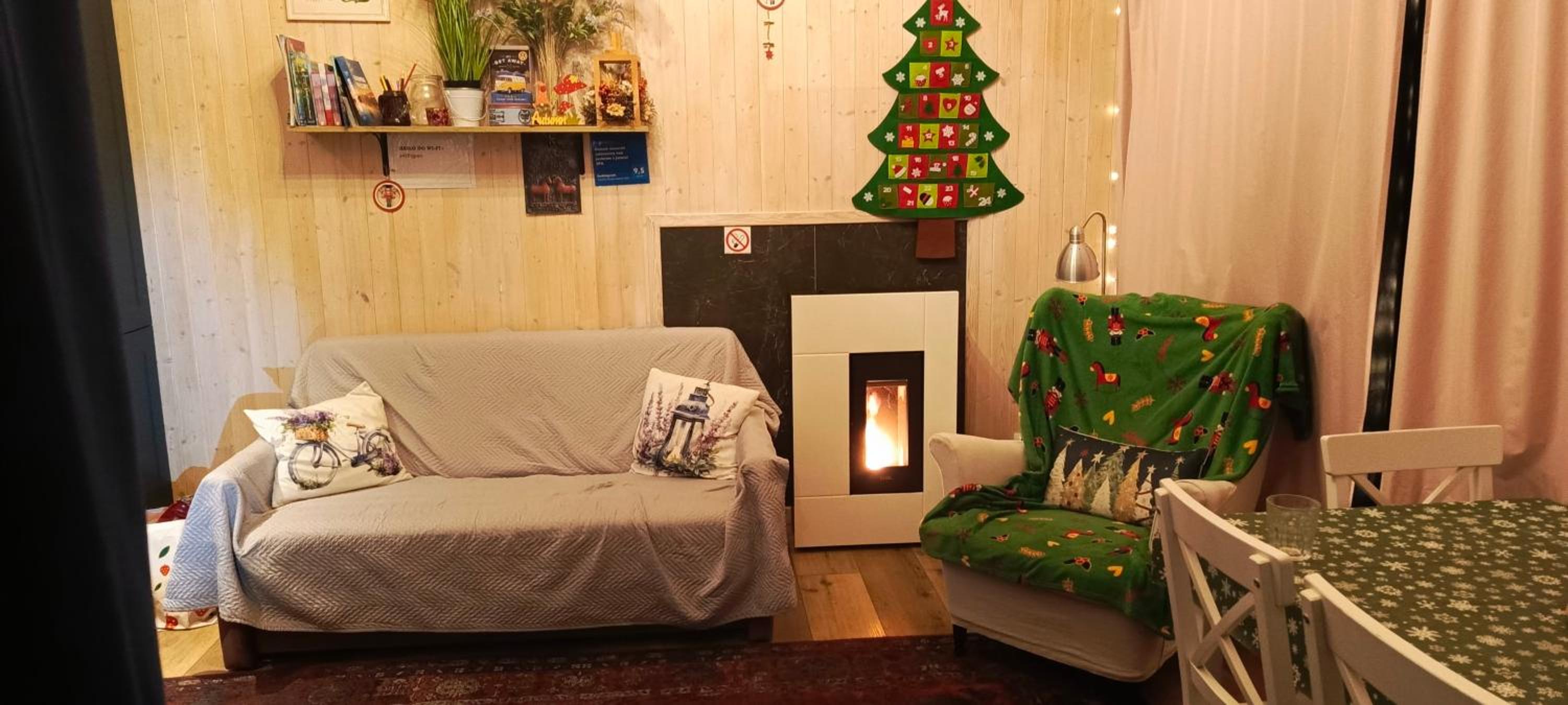 Domek Mazurski całoroczny nad jeziorem z sauną i Jacuzzi SPA