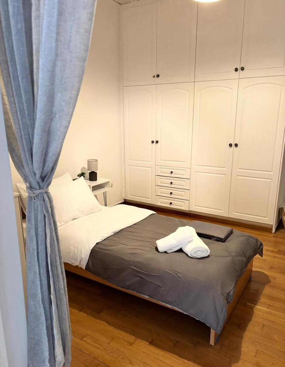 Modern Stay near Acropolis with Big Balcony