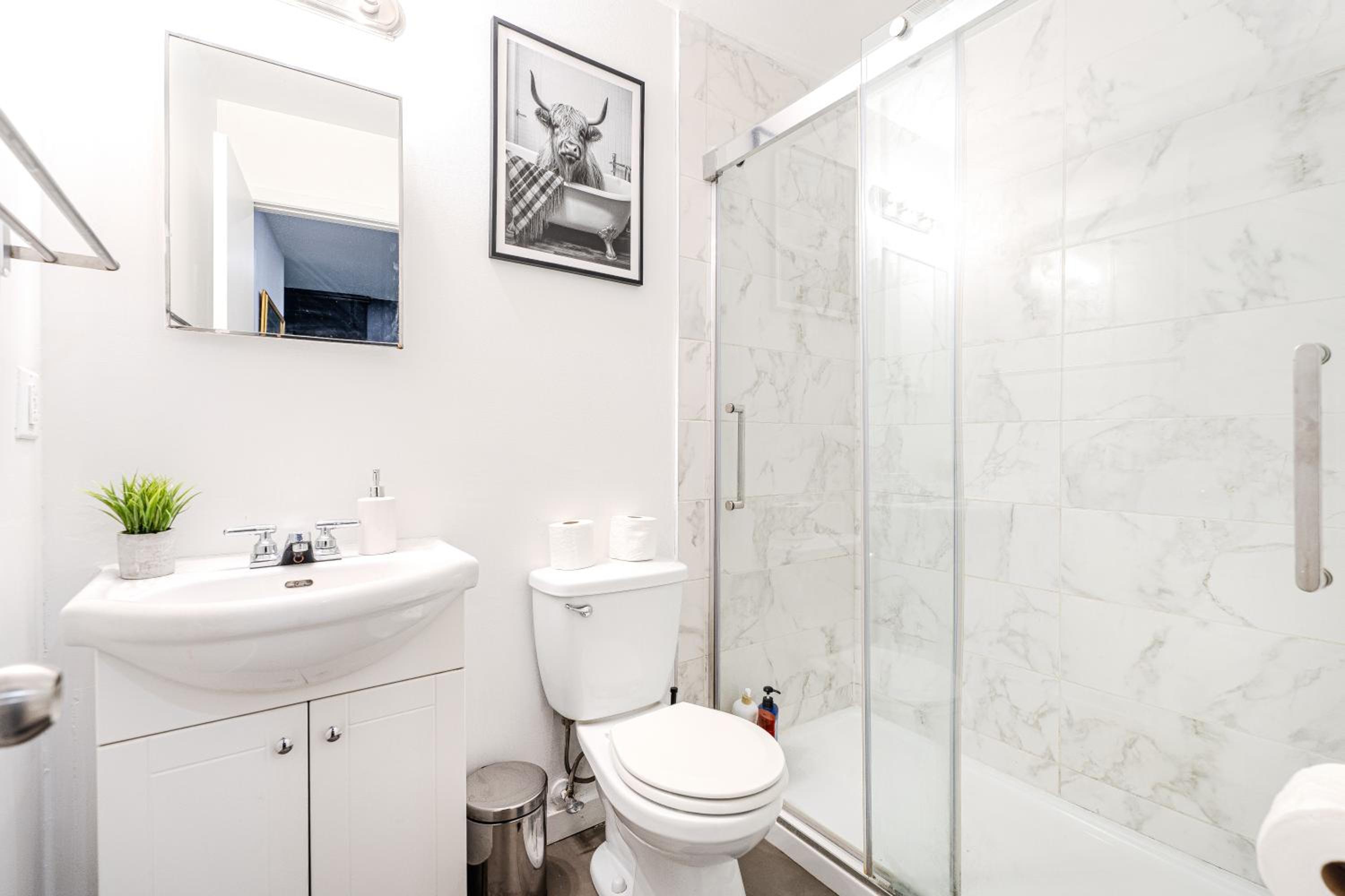 Cozy 2-Bedroom in Griffintown