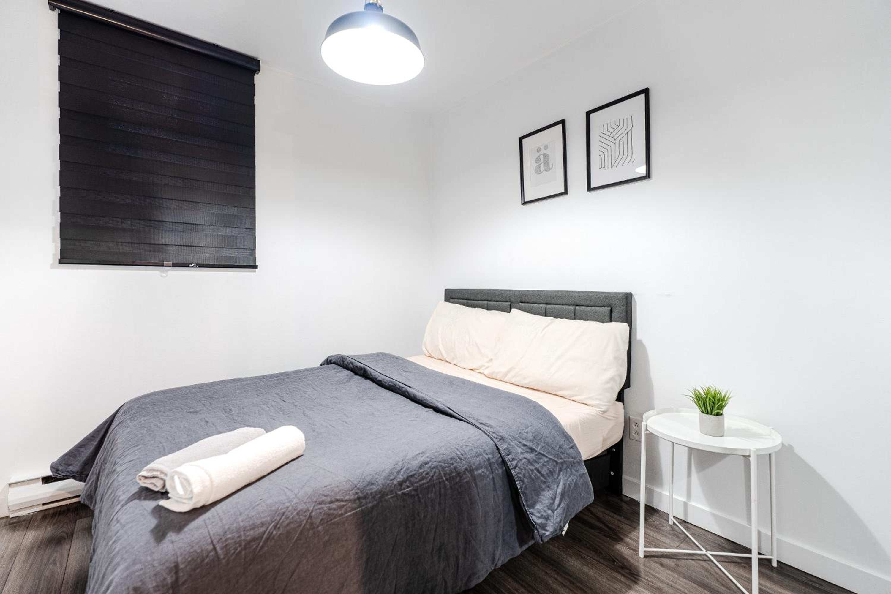 Cozy 2-Bedroom in Griffintown