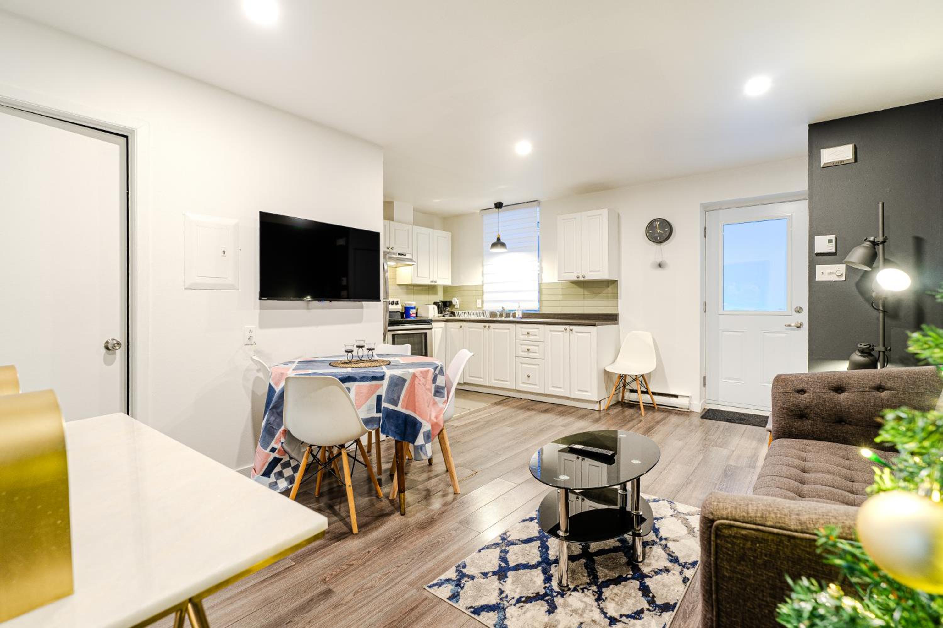 Cozy 2-Bedroom in Griffintown