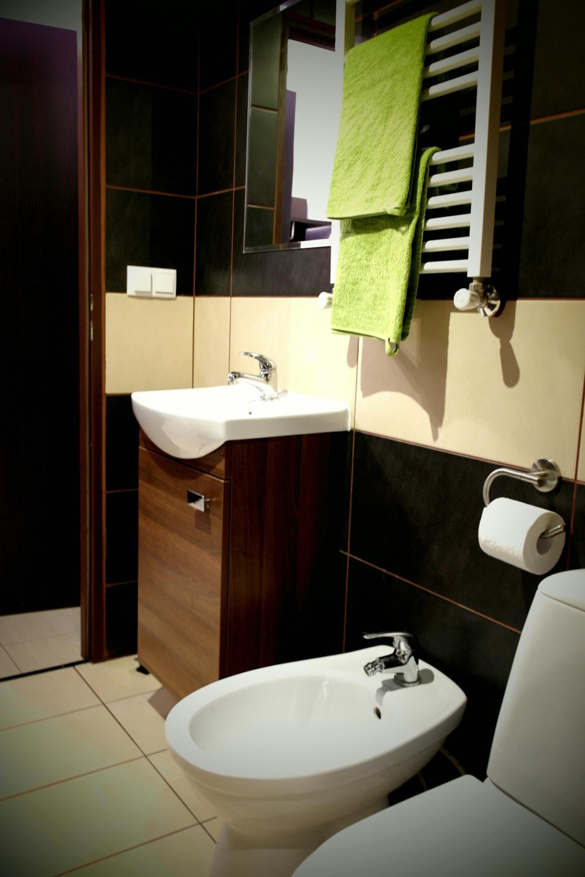 Topolowa en Zgierz — bathroom