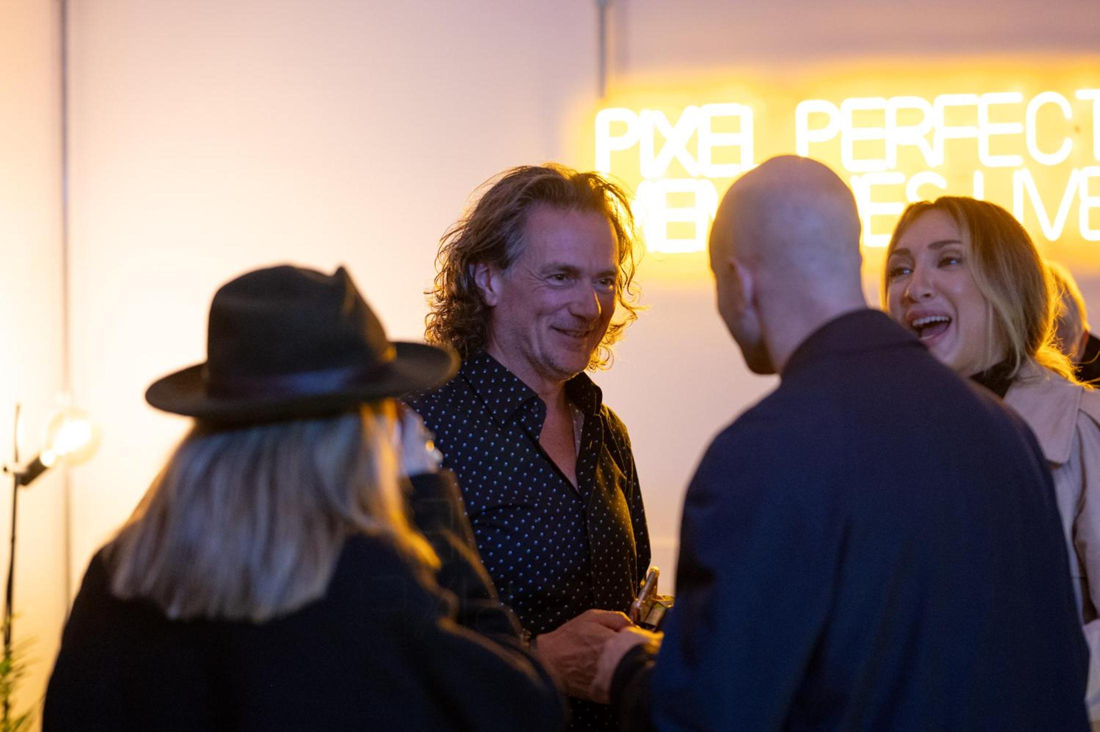 Retroverse Eccentric Stay 3