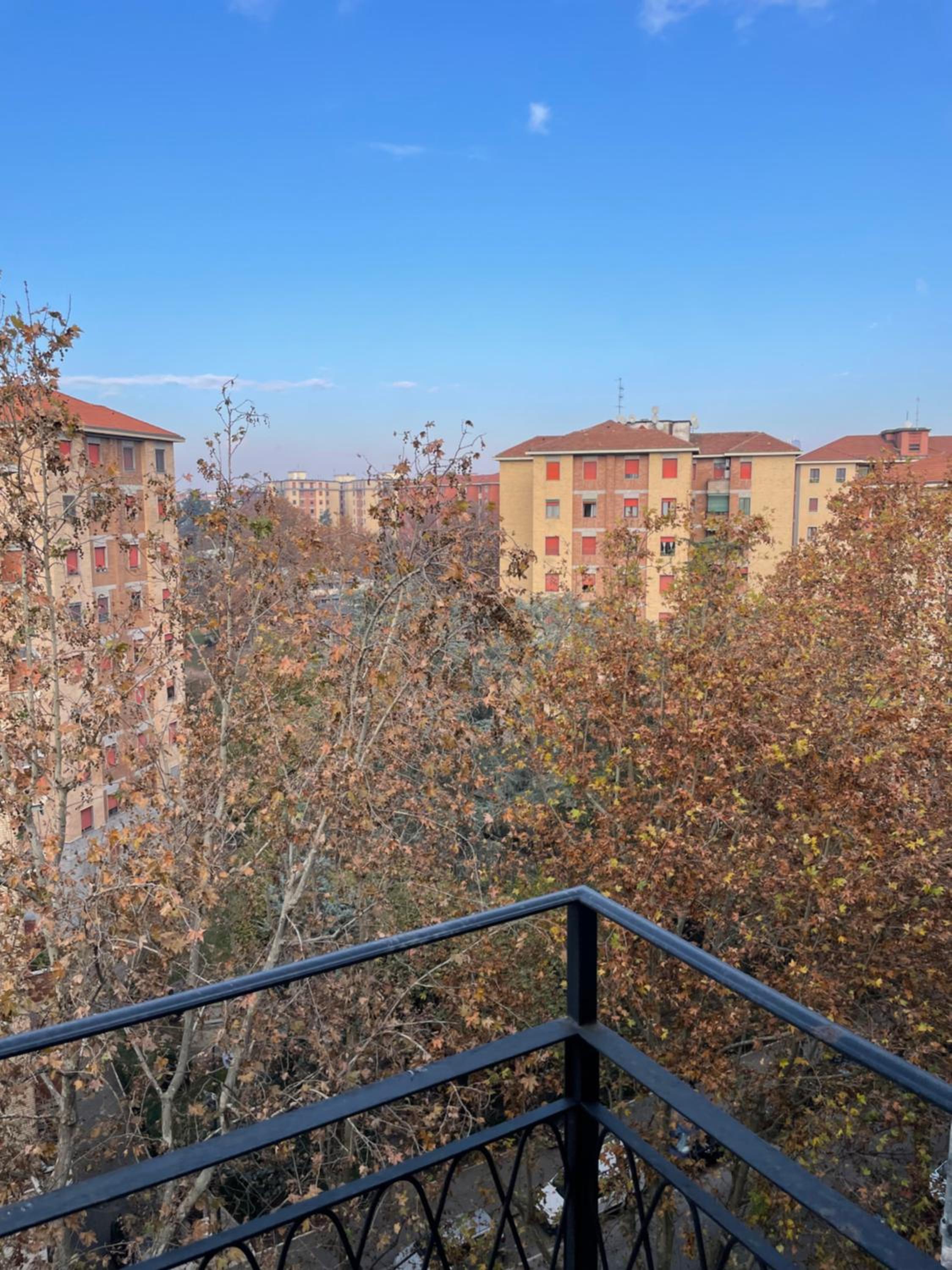 Trilocale con vista e due bagni Metro 4 SkyNest Milano