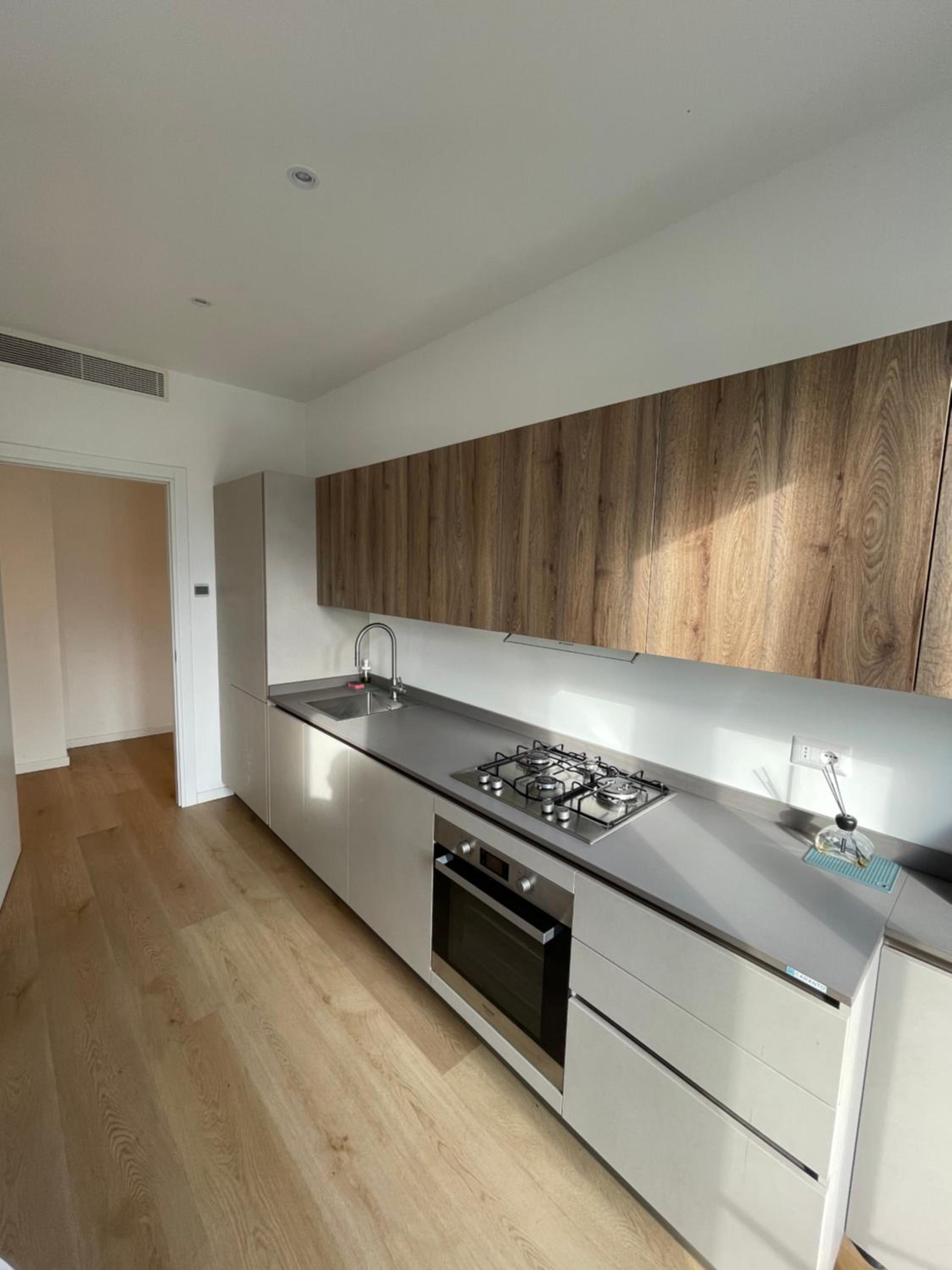 Trilocale con vista e due bagni Metro 4 SkyNest Milano