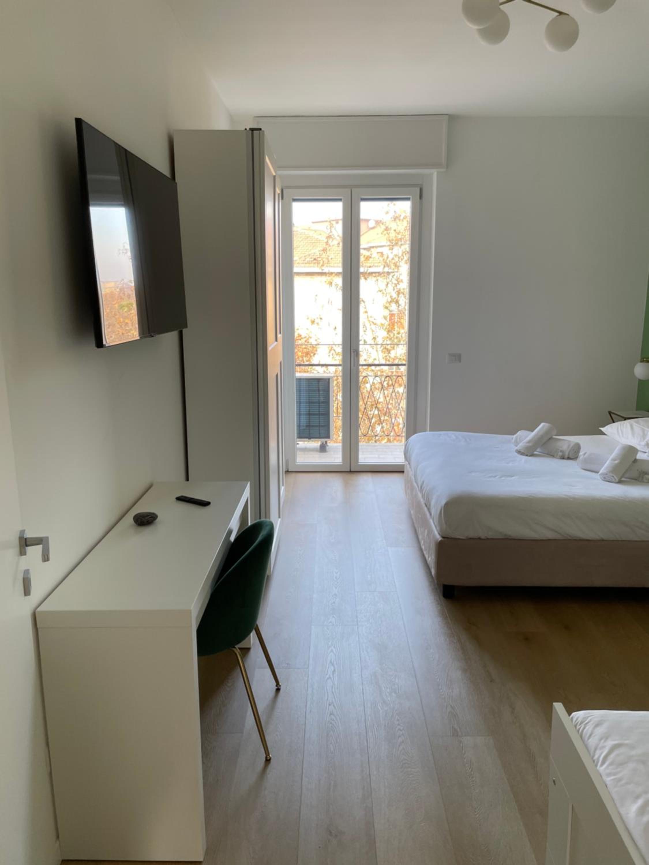 Trilocale con vista e due bagni Metro 4 SkyNest Milano