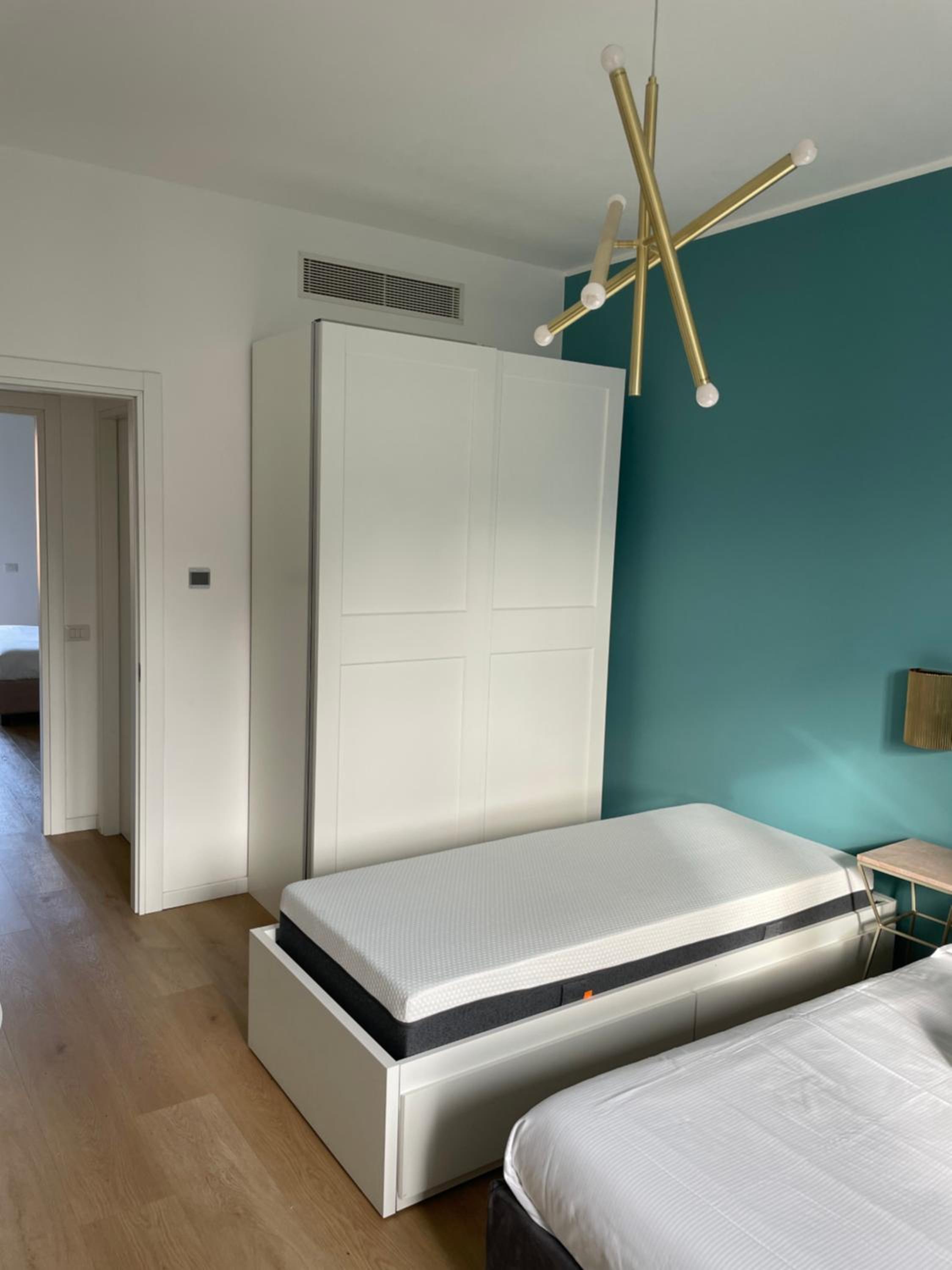 Trilocale con vista e due bagni Metro 4 SkyNest Milano