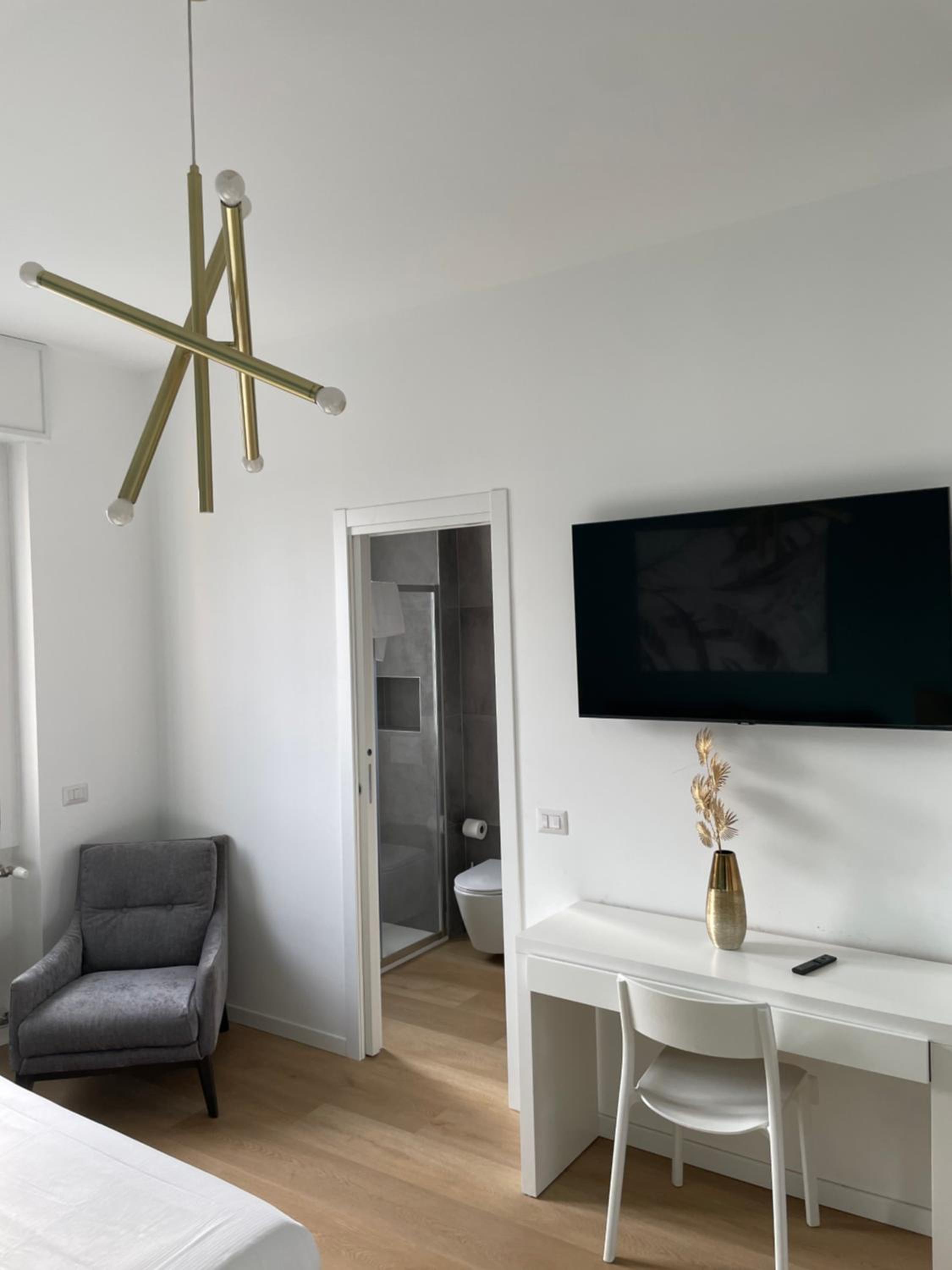 Trilocale con vista e due bagni Metro 4 SkyNest Milano