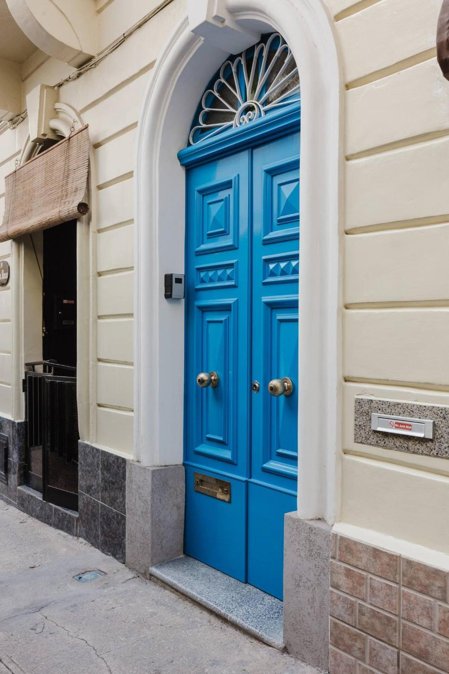 Townhouse Sliema 2BED by Homely!