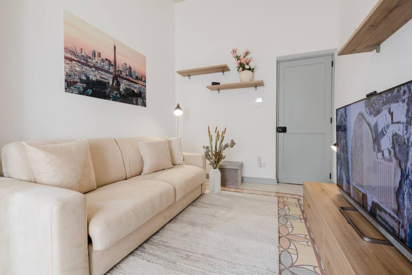 Townhouse Sliema 2BED by Homely!