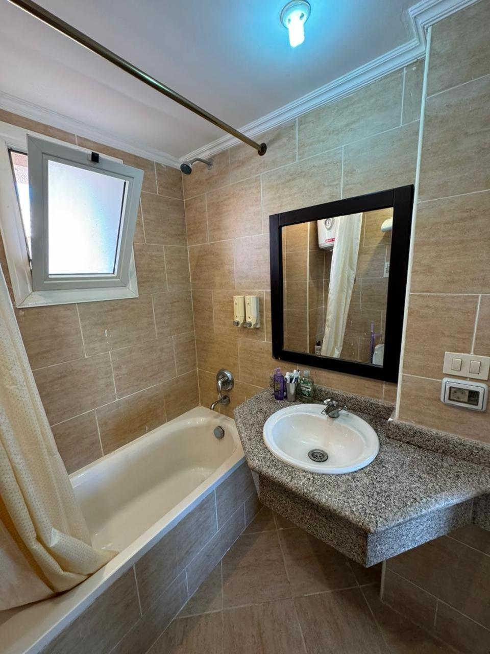 Cozy Sunny Studio with Pool View - Sahl Hasheesh