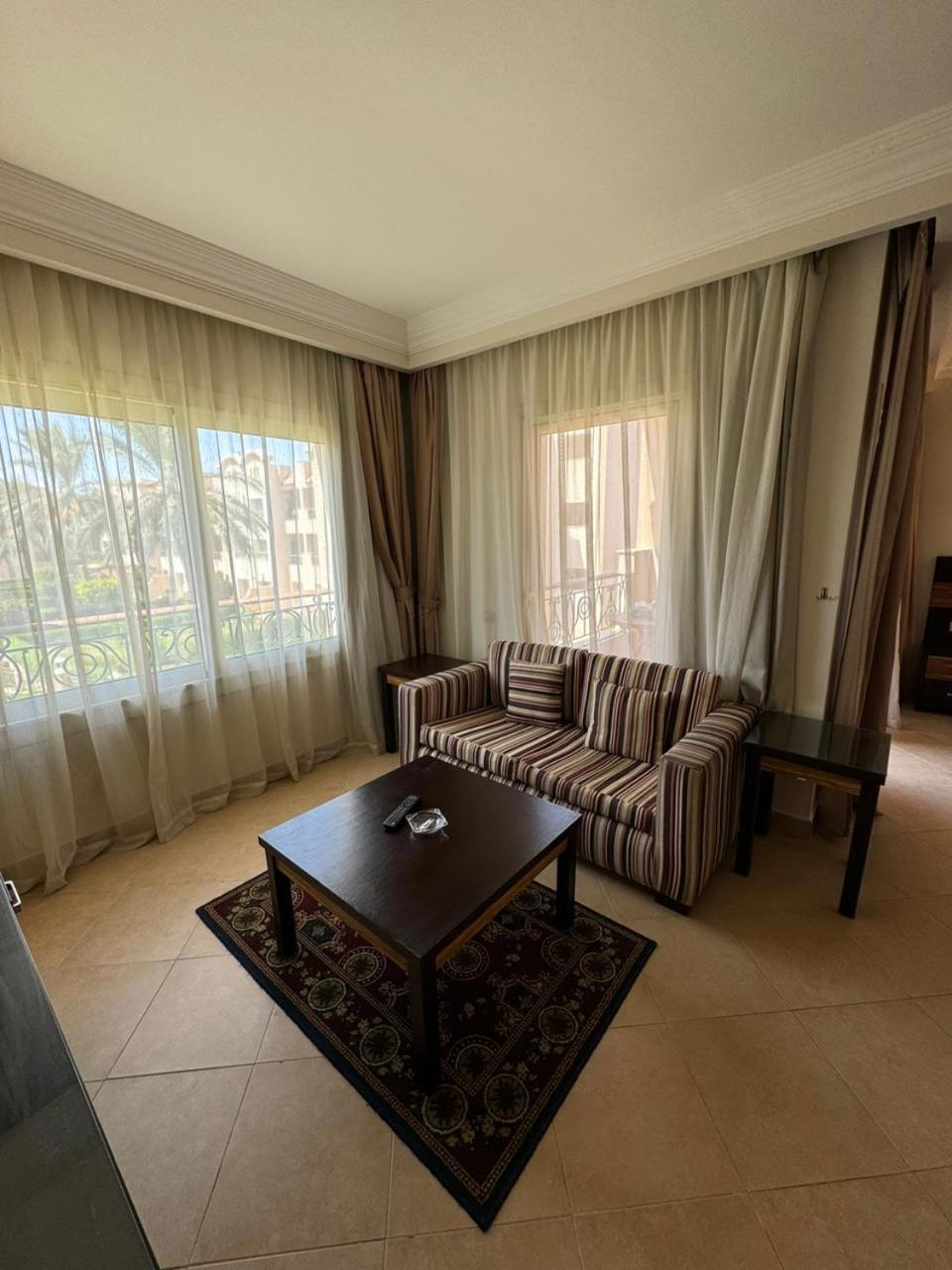 Cozy Sunny Studio with Pool View - Sahl Hasheesh