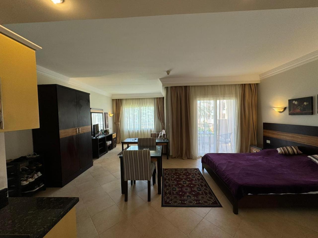Cozy Sunny Studio with Pool View - Sahl Hasheesh