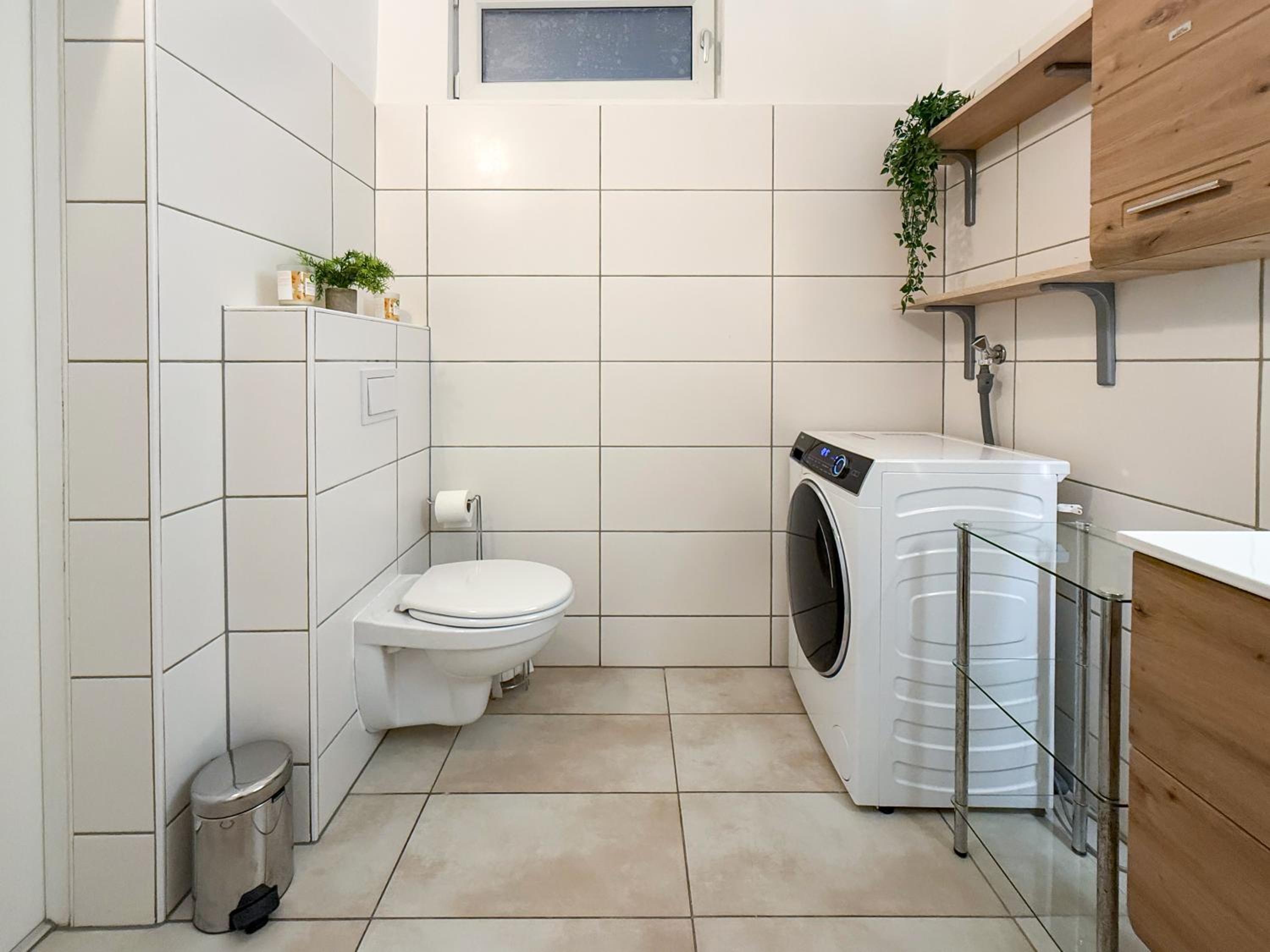 Enjoy Apartments, AC, Quiet Street, Couple Getaway