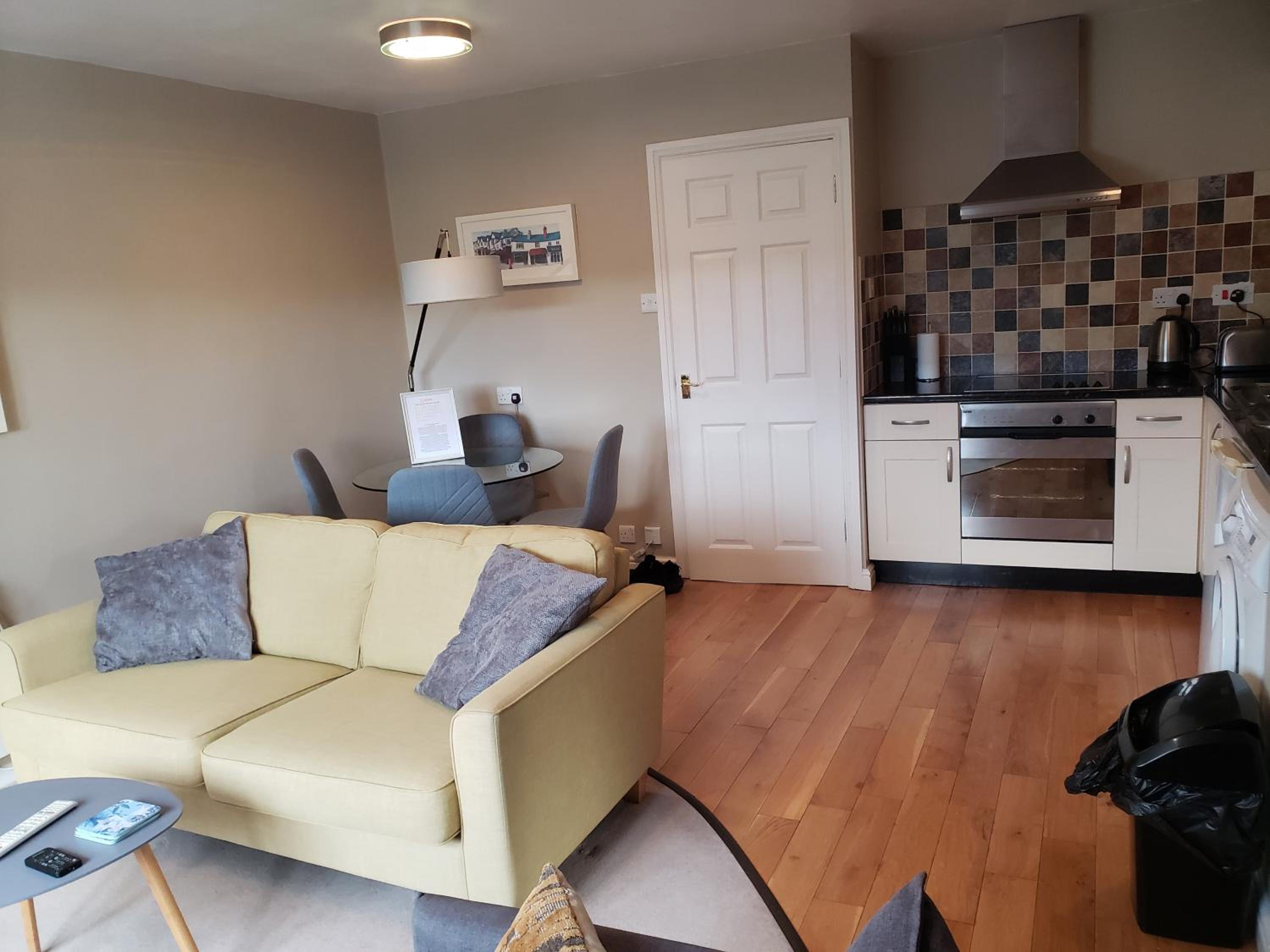Bowness On Windermere, Excellent Apartment For 4 With Parking view 5