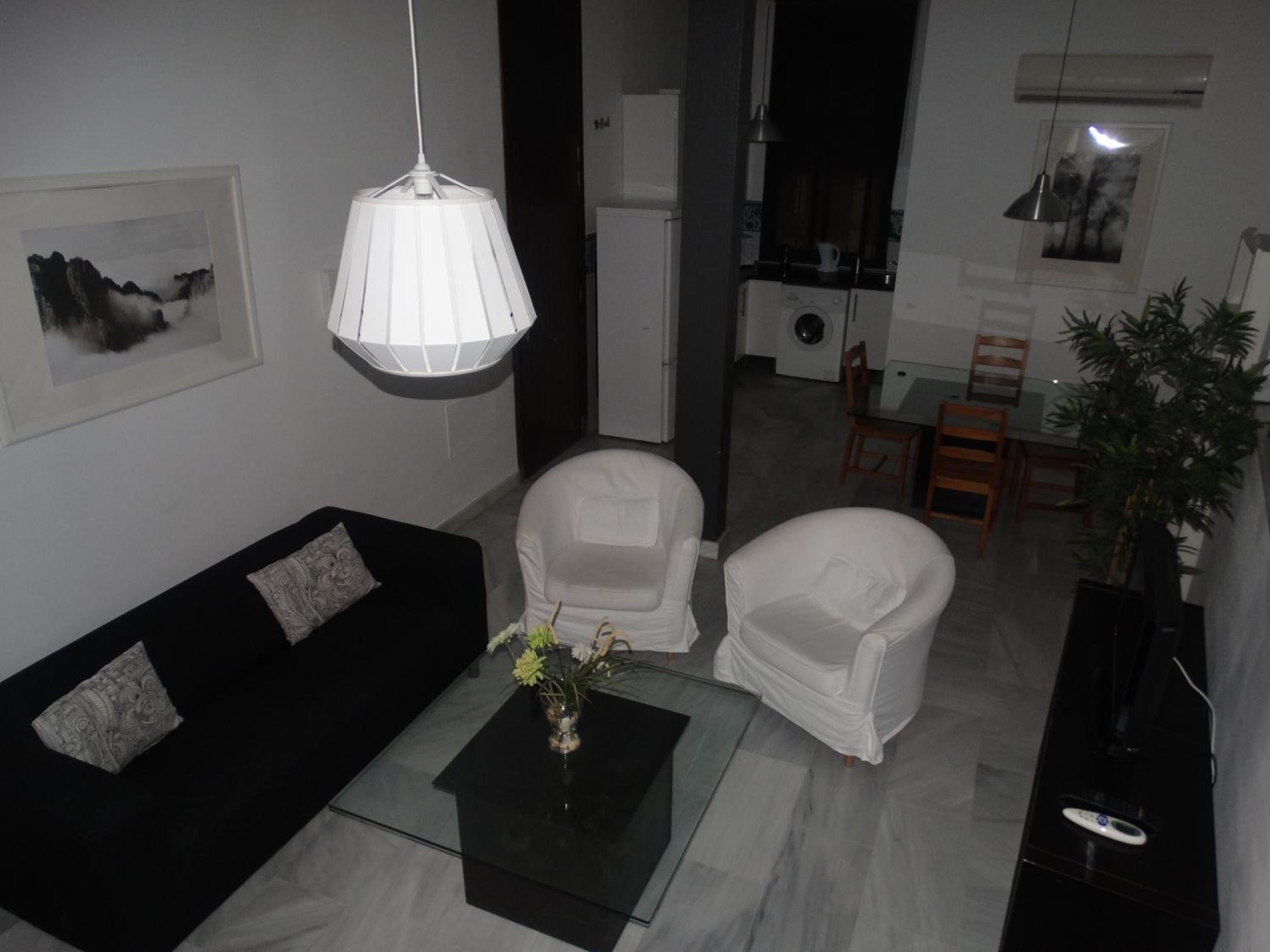 Málaga Apartamentos - Jinetes, 13