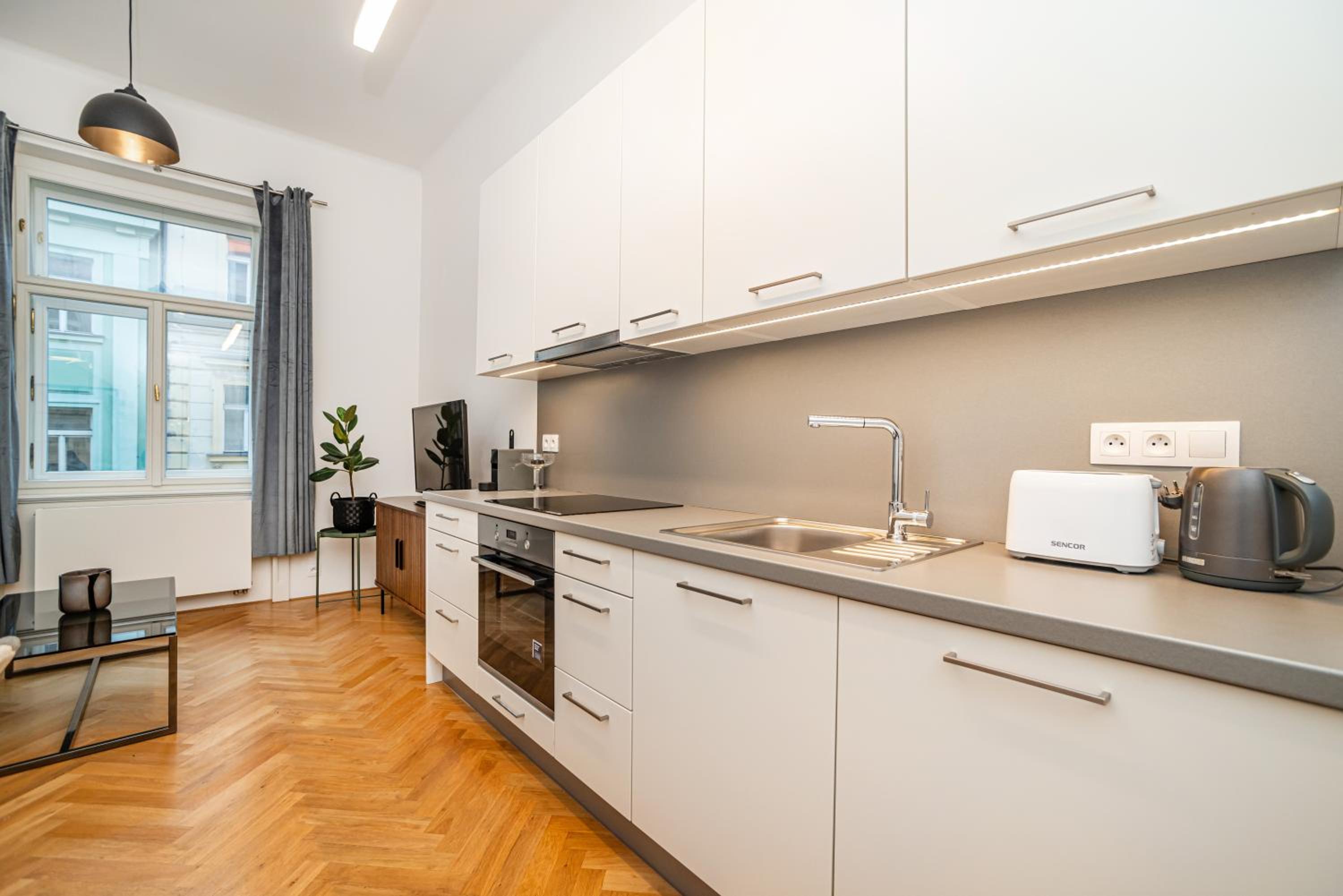 Cute Apt with terrace and AC