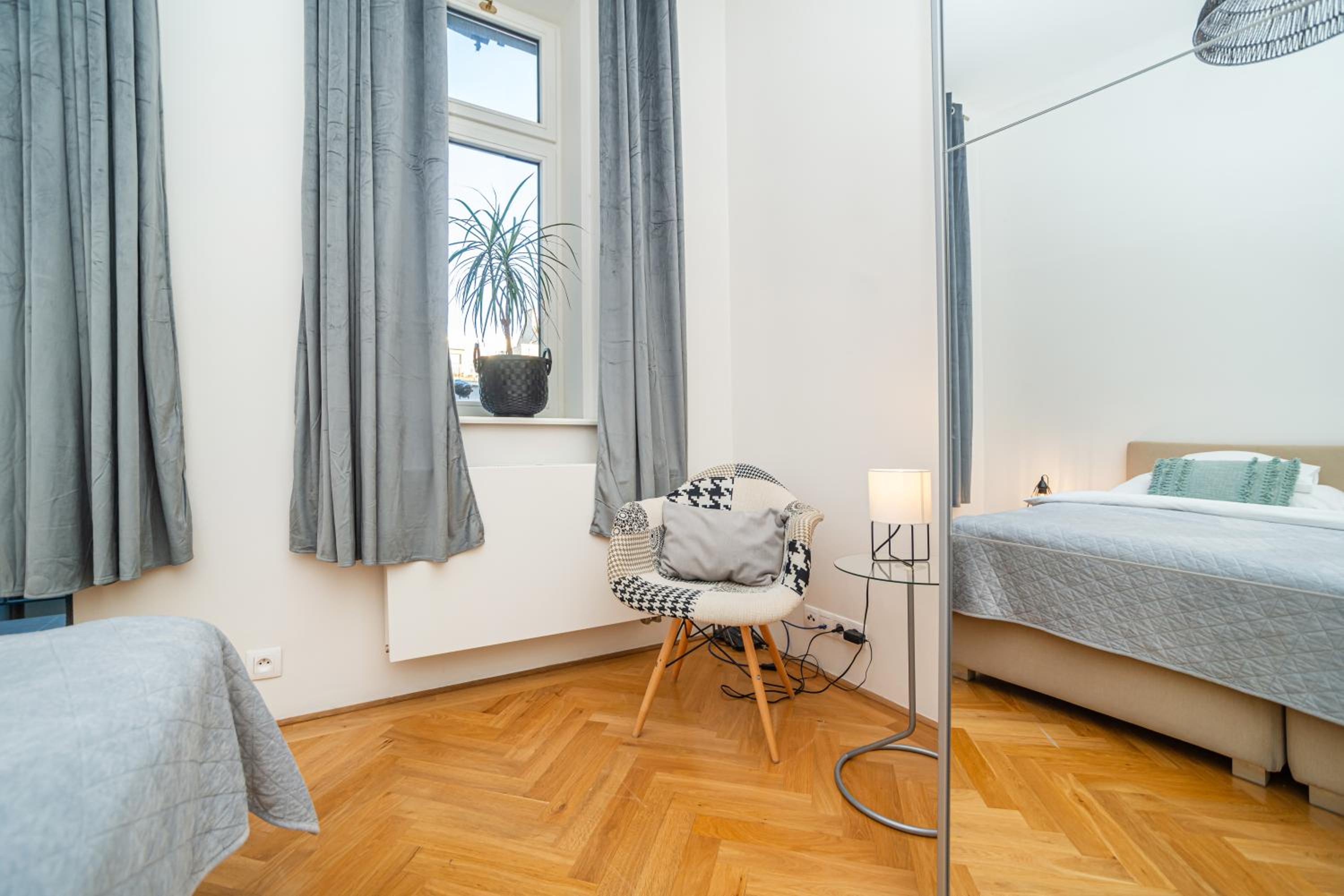Cute Apt with terrace and AC