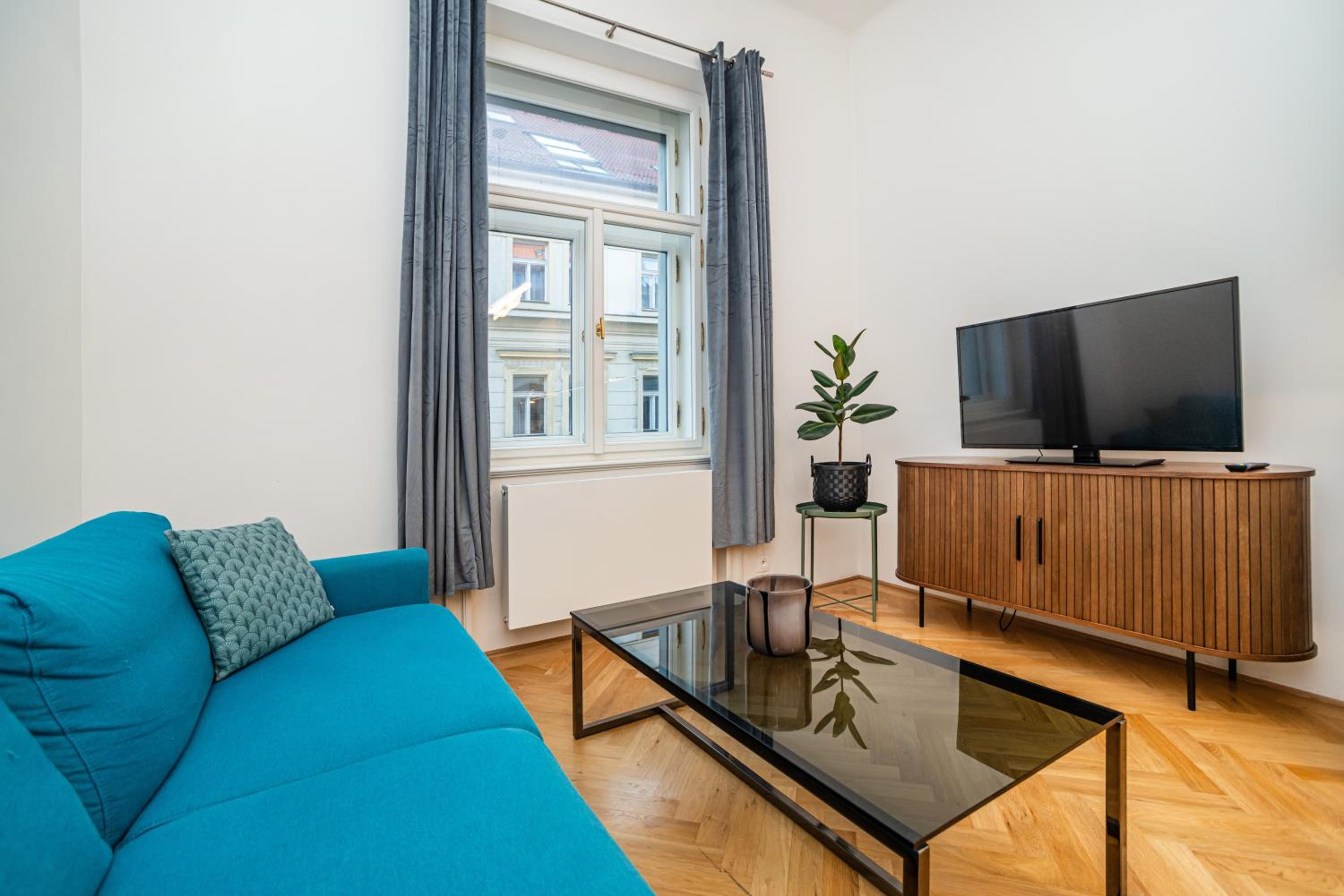 Cute Apt with terrace and AC