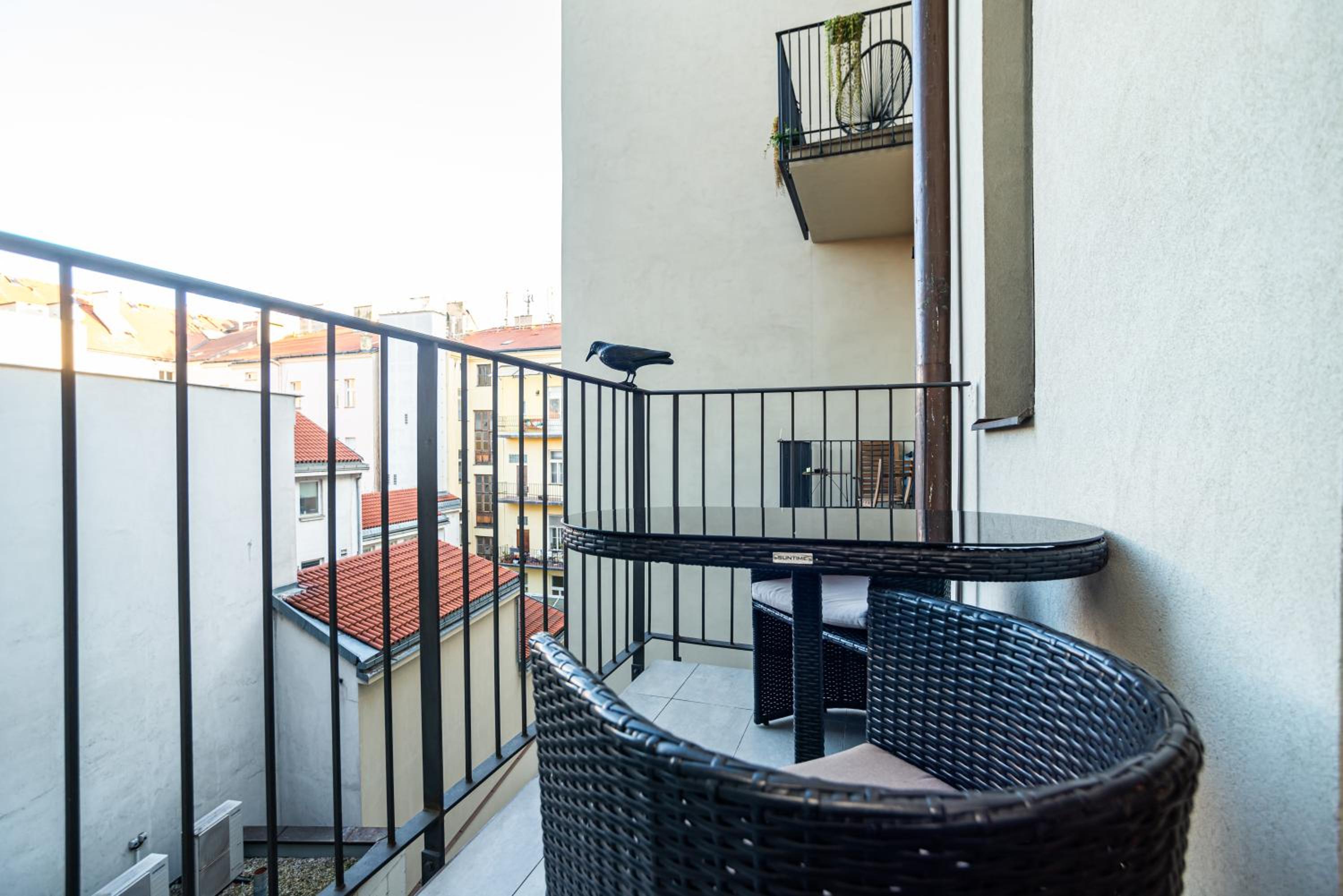 Cute Apt with terrace and AC
