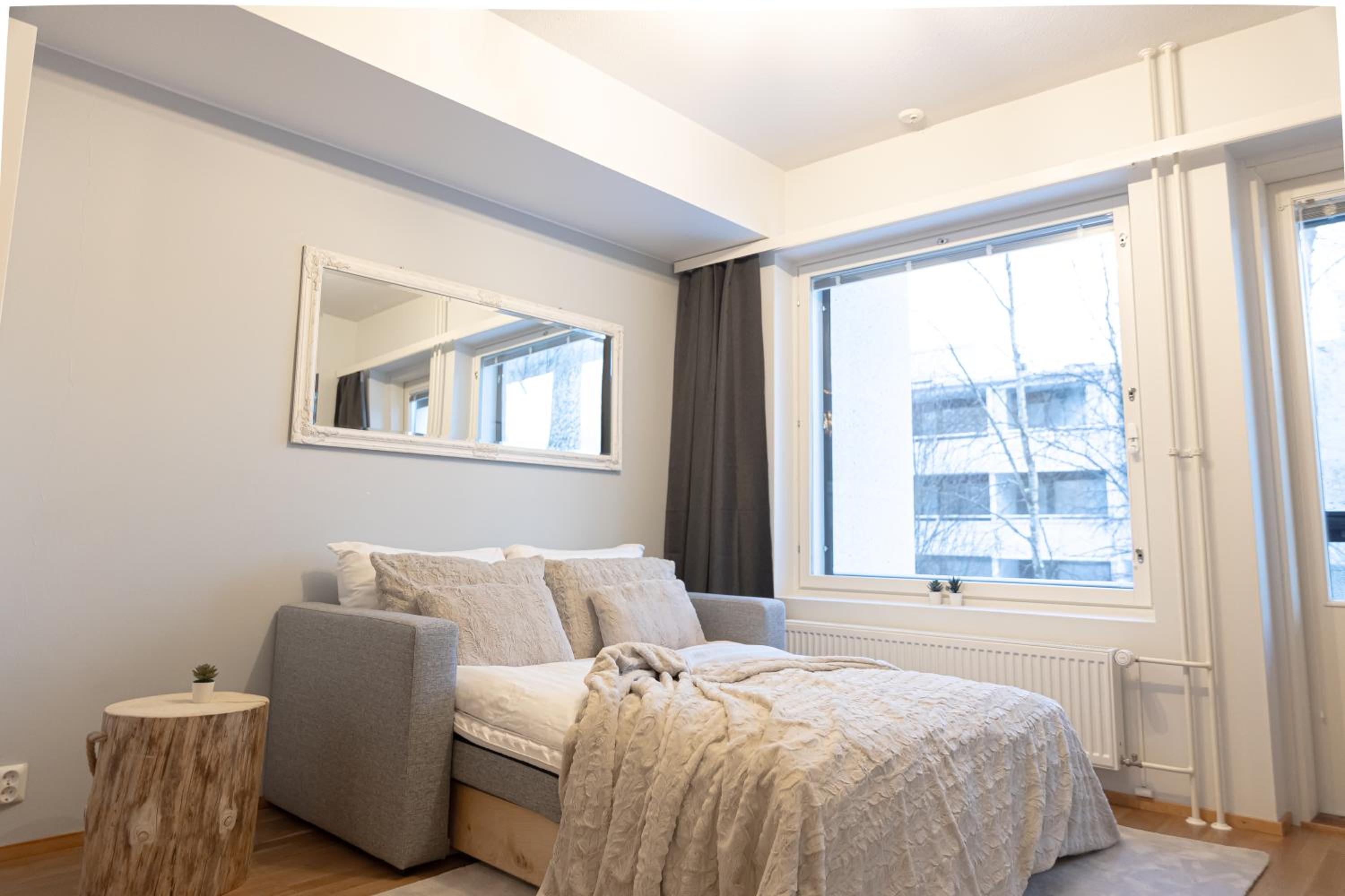 Snowberry City Apartment