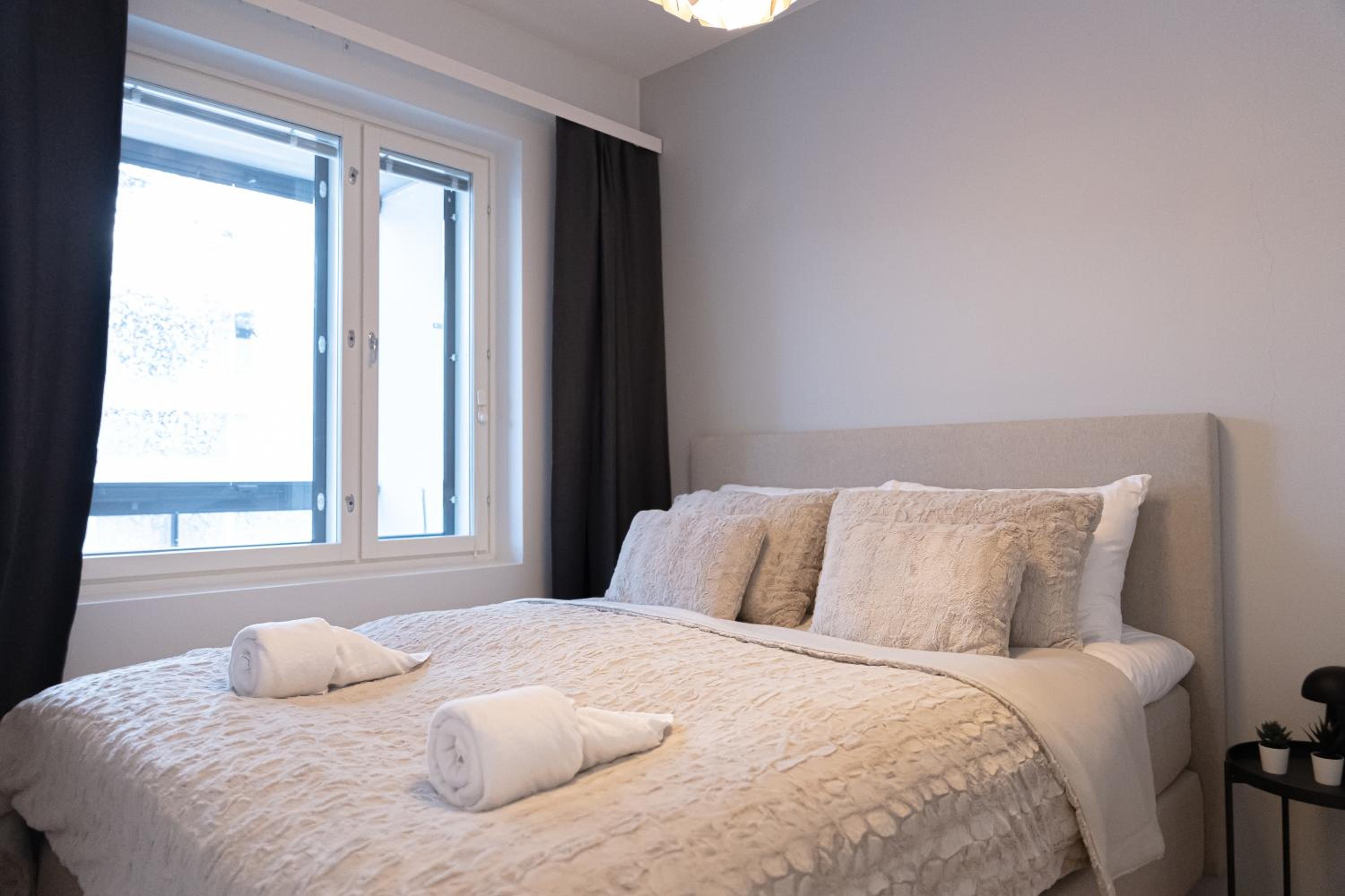 Snowberry City Apartment