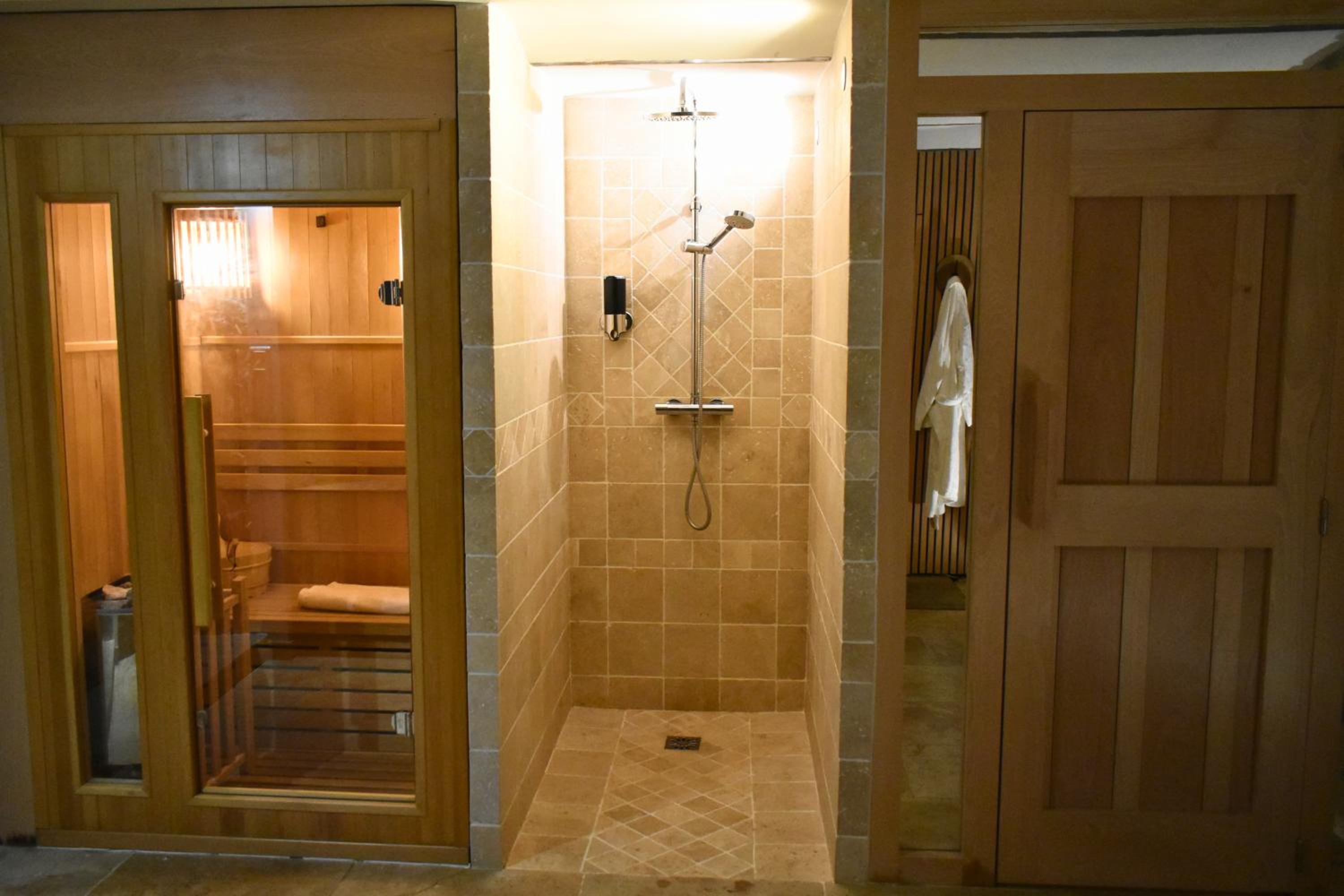 Hébergement insolite avec jacuzzi privatif Millau, photo 17