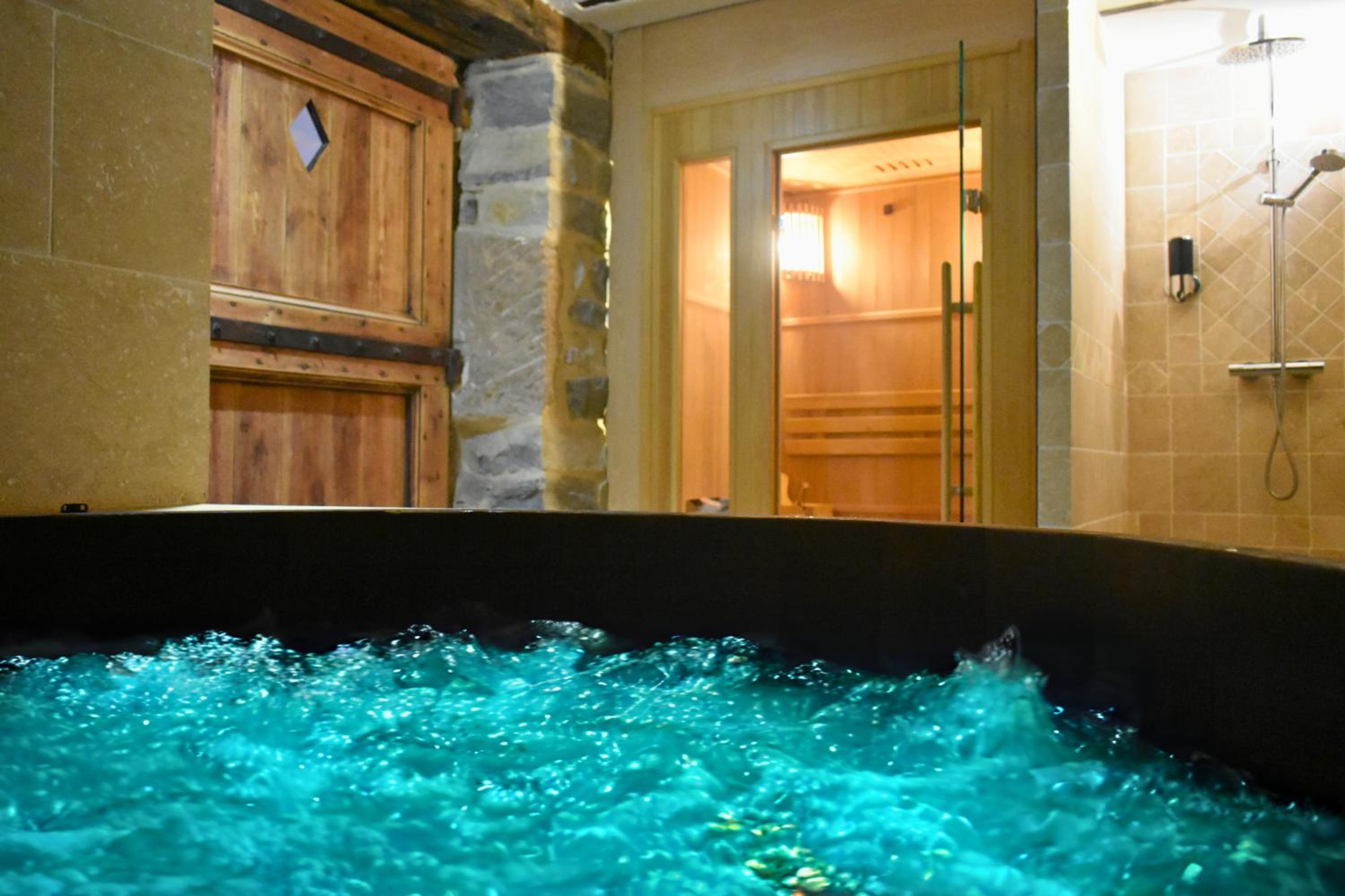 Hébergement insolite avec jacuzzi privatif Millau, photo 47