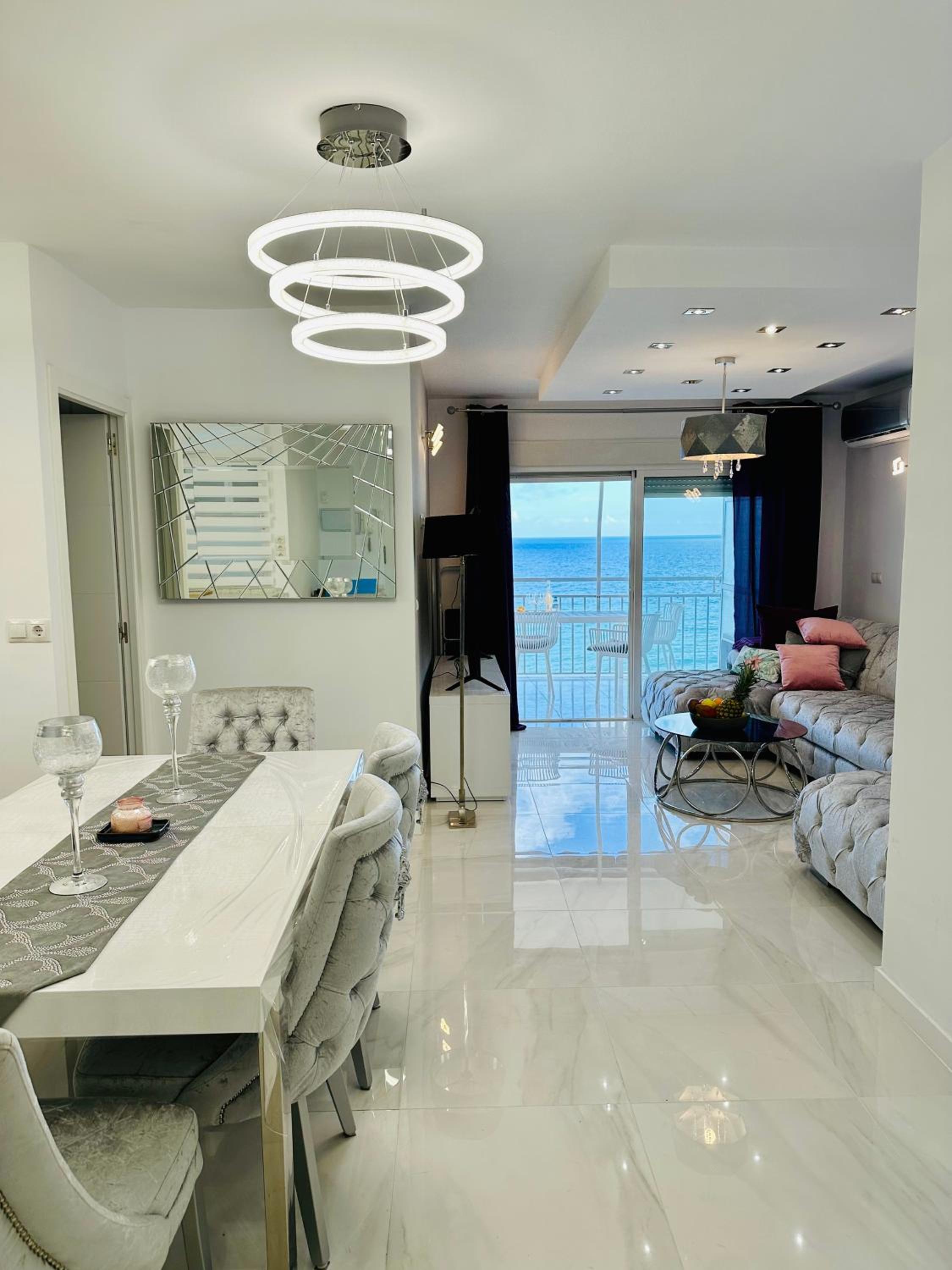 Horizonte 2 Beautiful apartment with incredible sea view at first line of Fuengirola beach