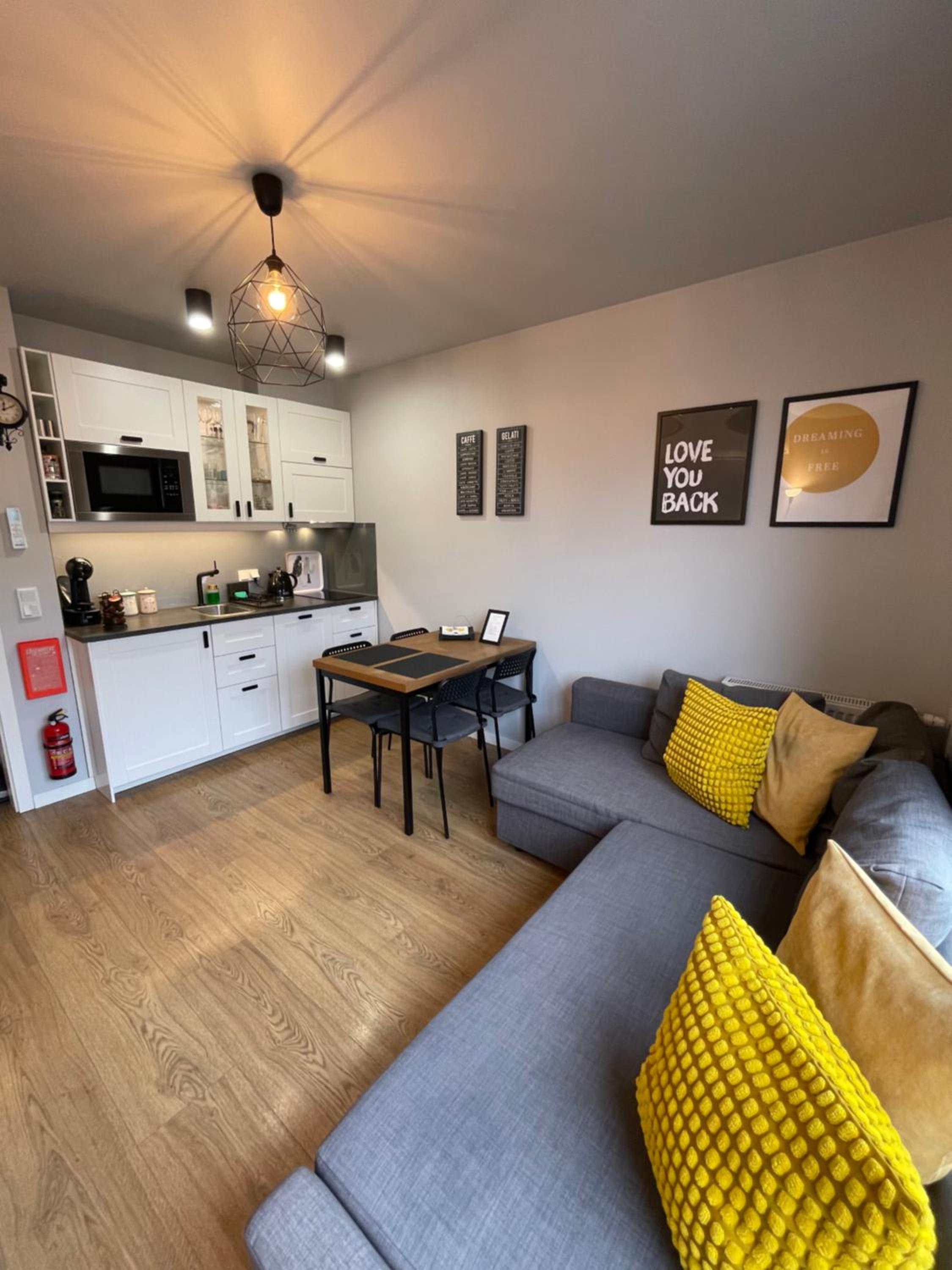 Sunflower Apartment Old Town