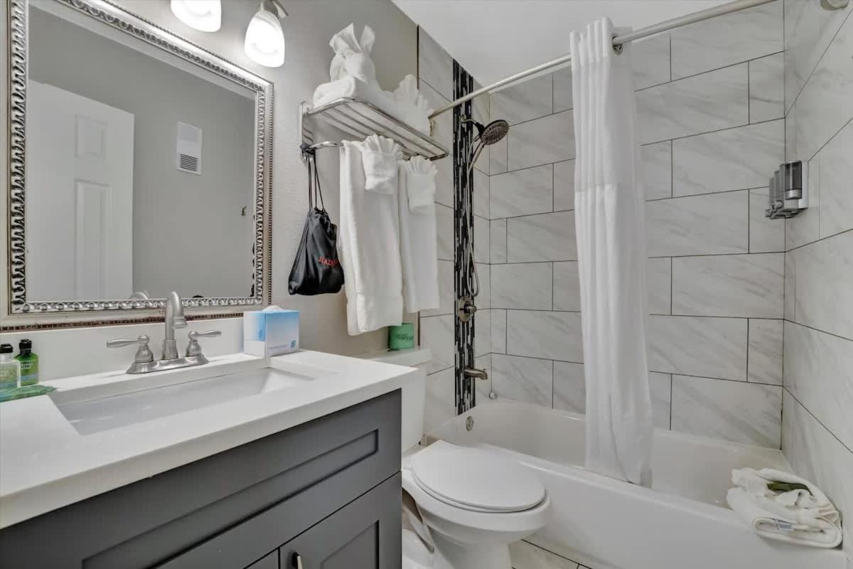 Pearl Suite a Balcony Bayview Suite & Htd Pool