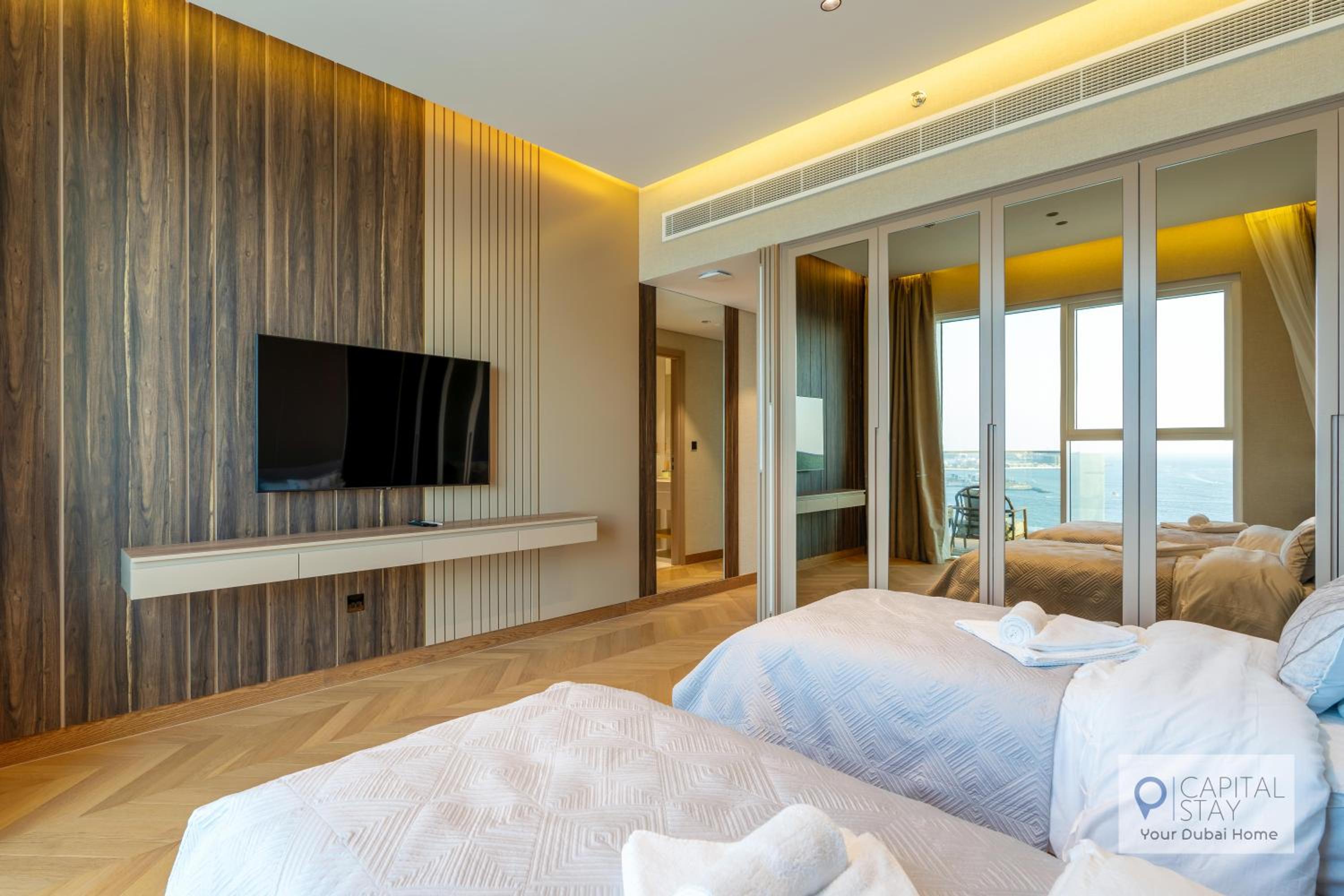 Luxury Beachfront 3 Bed Apt in Dubai JBR