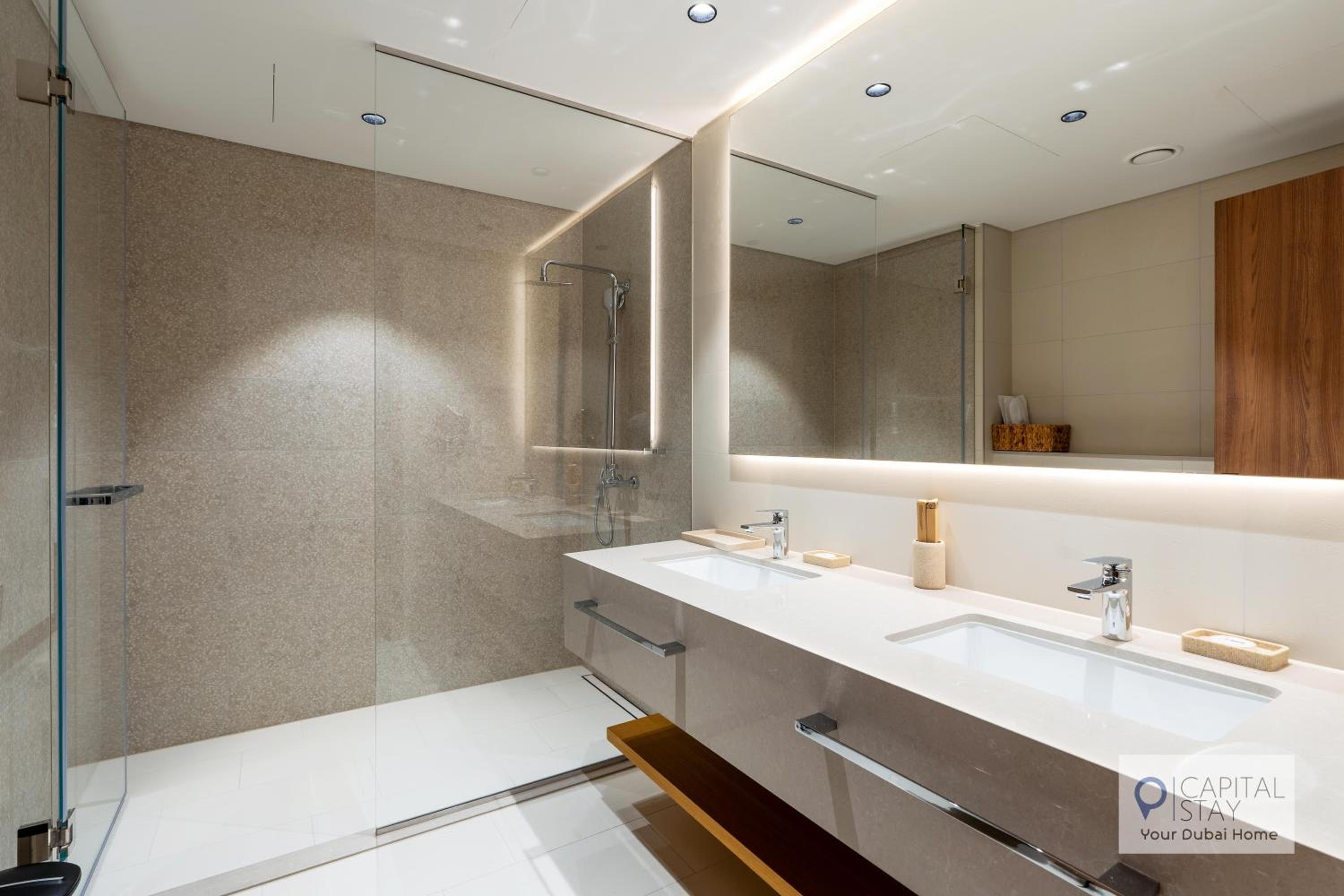Luxury Beachfront 3 Bed Apt in Dubai JBR