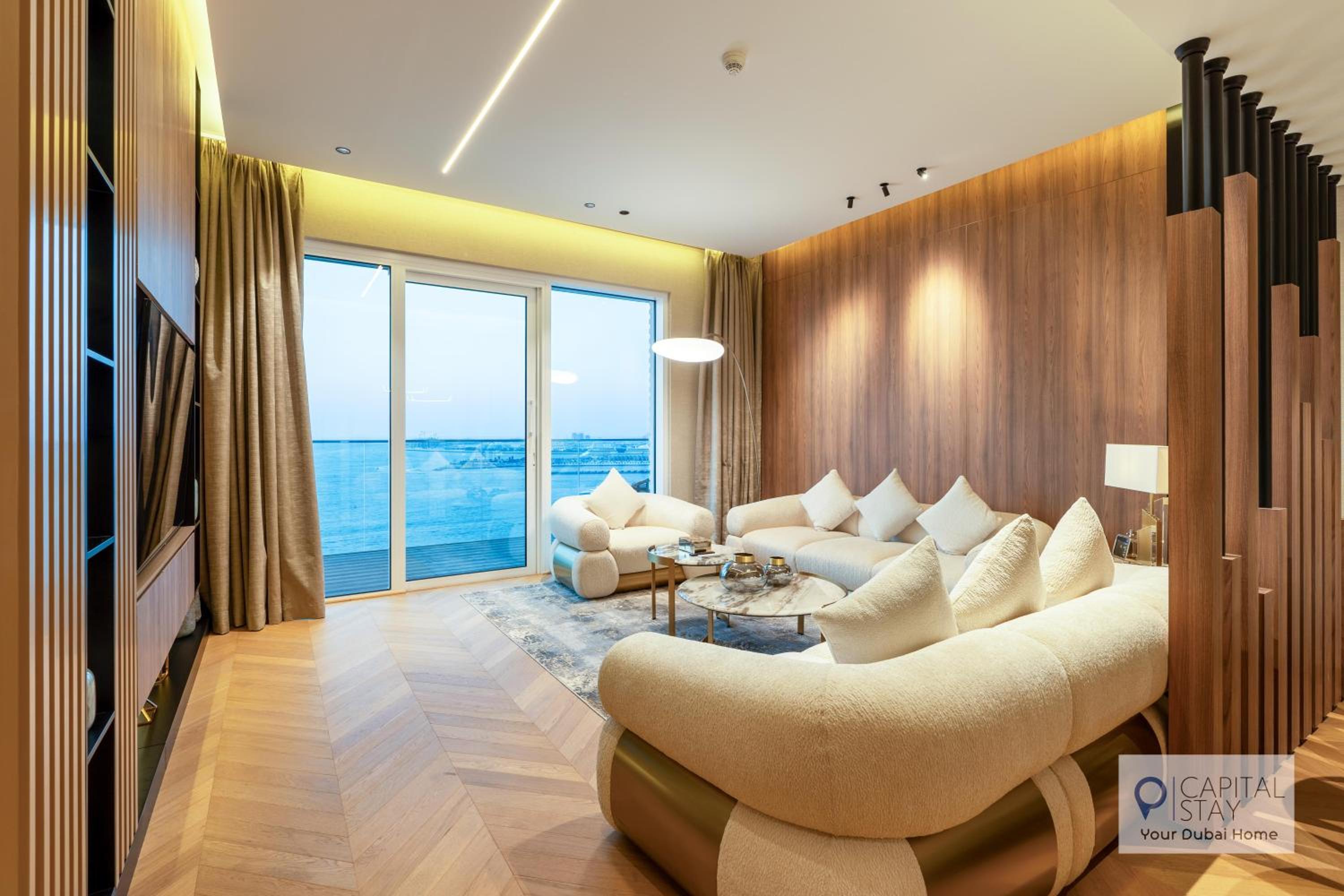 Luxury Beachfront 3 Bed Apt in Dubai JBR