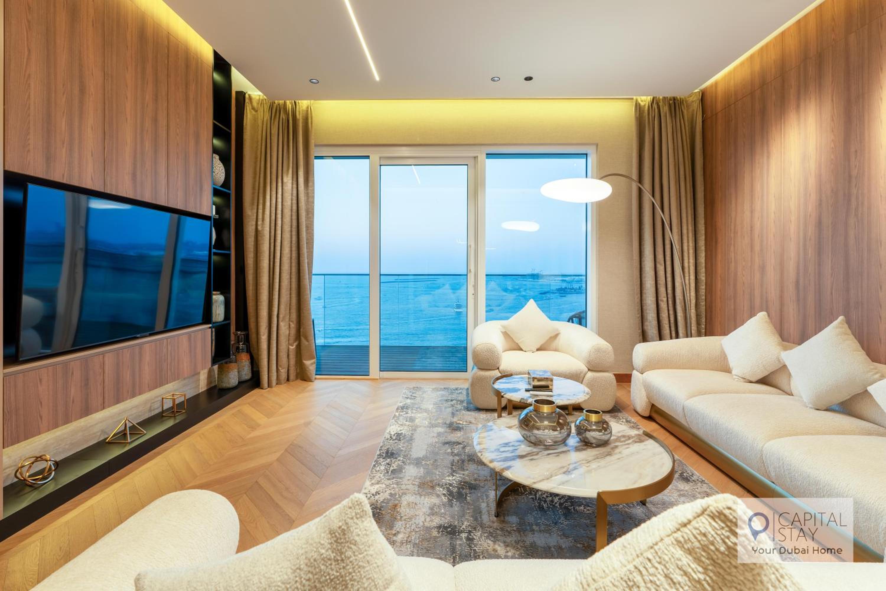 Luxury Beachfront 3 Bed Apt in Dubai JBR