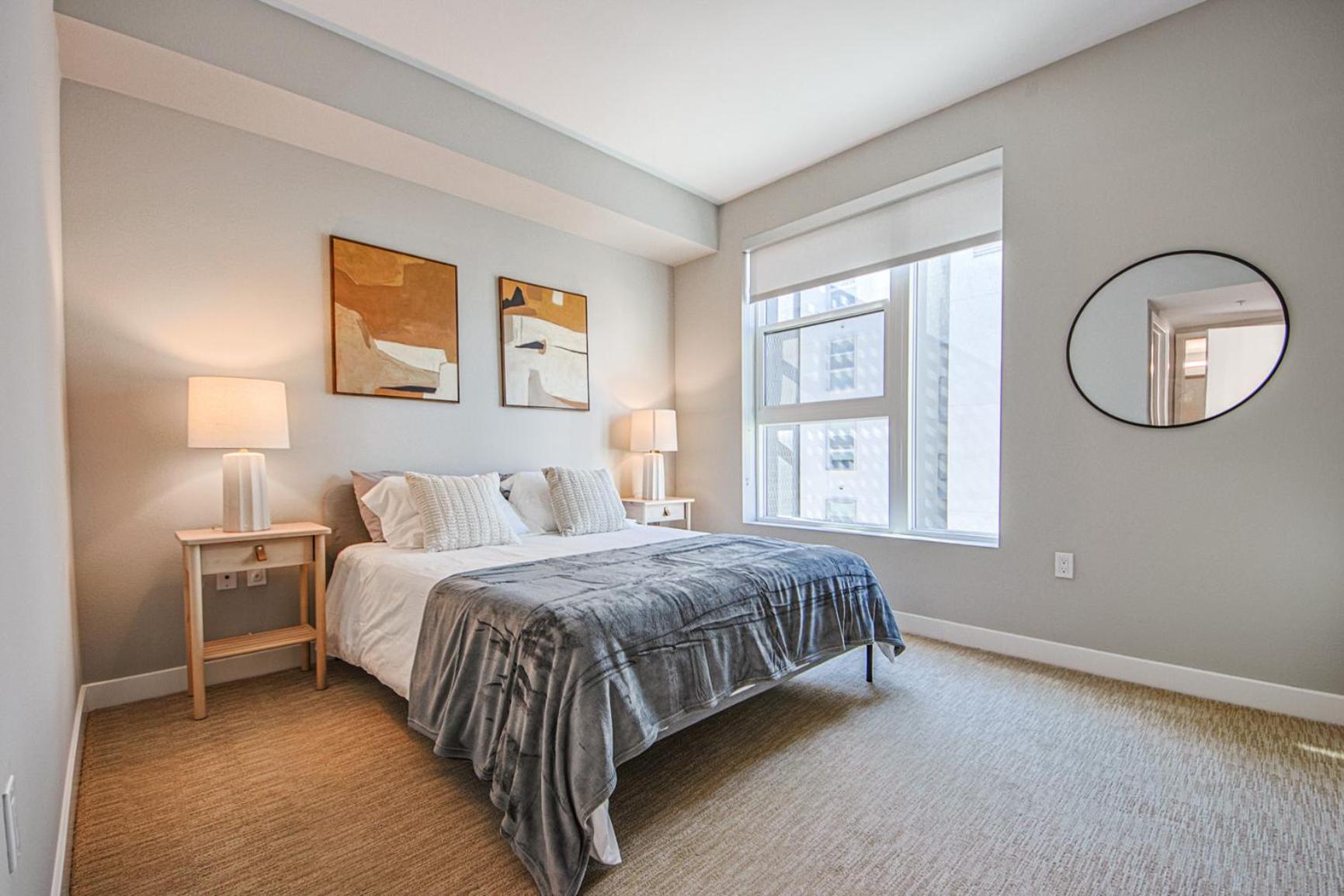 Hollywood Escape! Elegant 2BR 2BA Rental