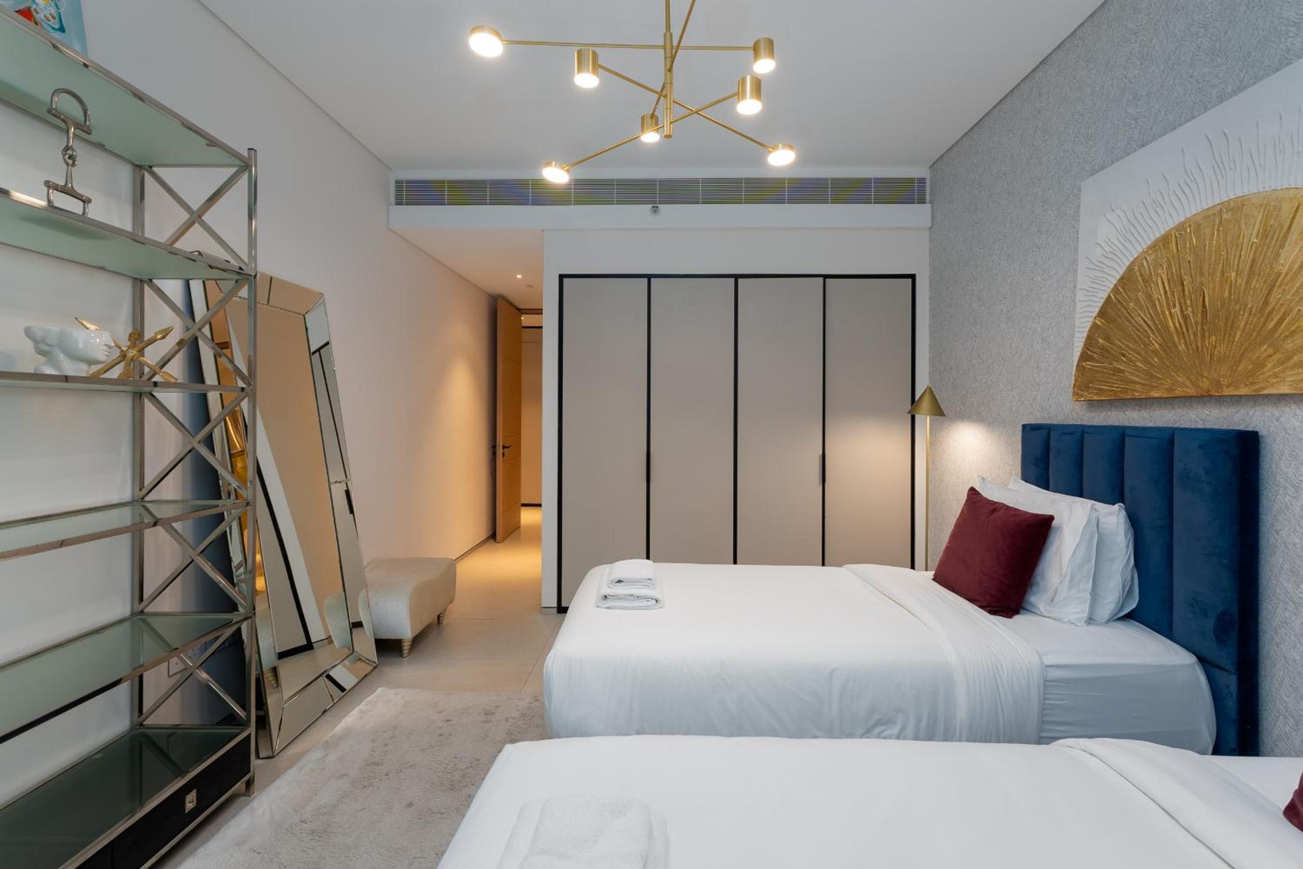 Address JBR Sea Views, Jumeirah Beach Residence, Dubai Marina - Mint Stay