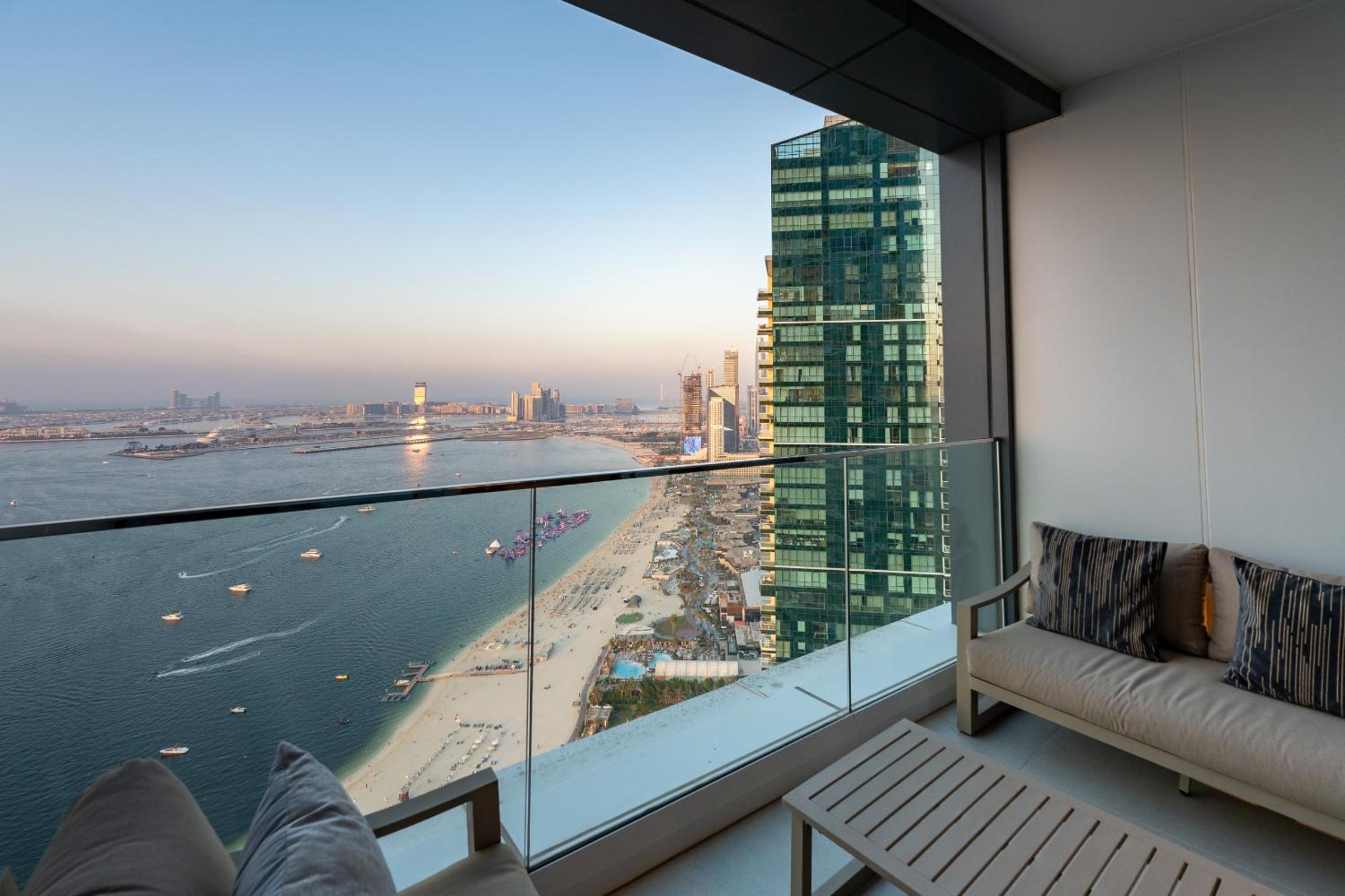 Address JBR Sea Views, Jumeirah Beach Residence, Dubai Marina - Mint Stay